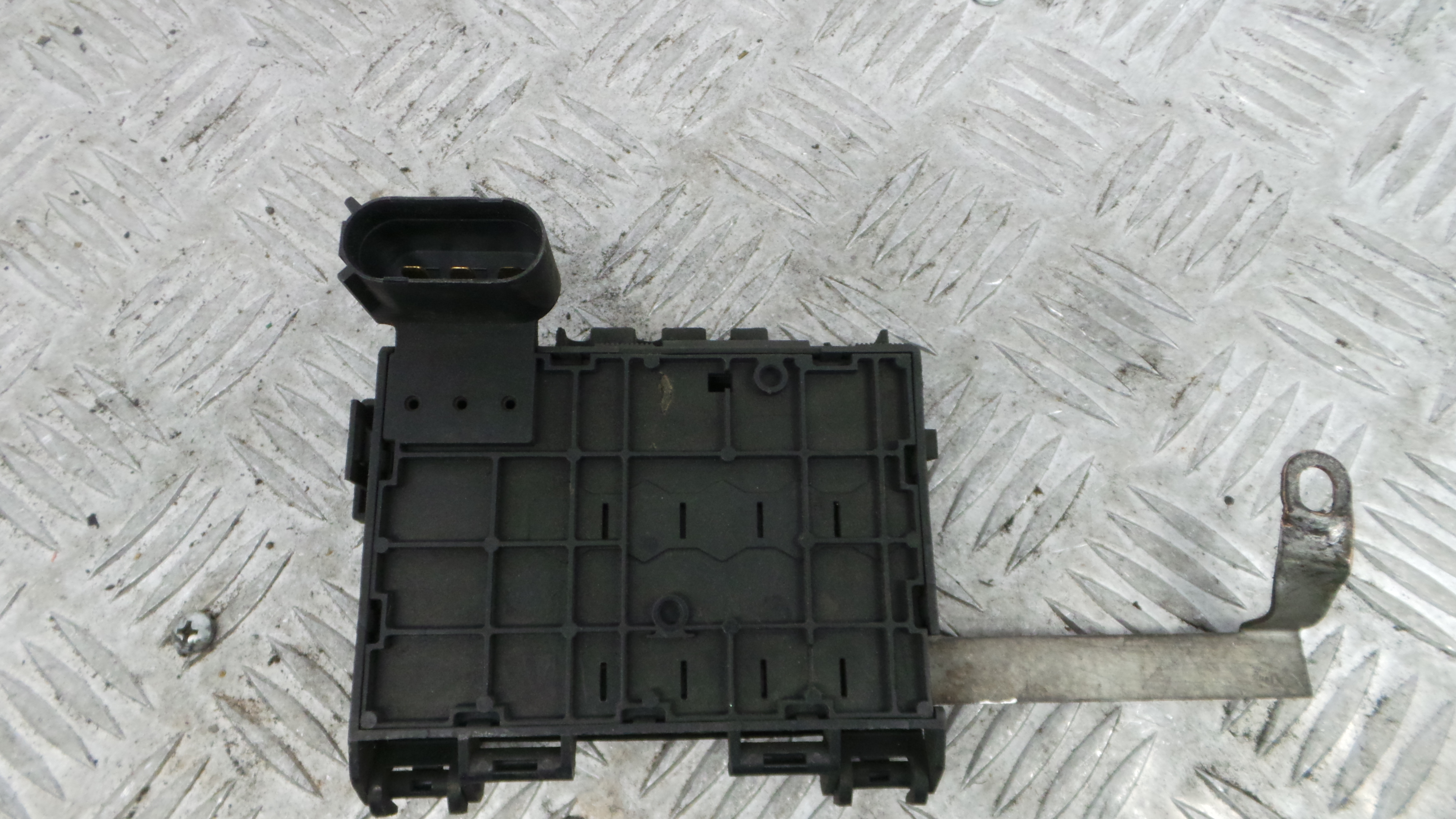 Caixa dos Fusíveis / BSI / UCH / SAM 1J0937550A - AUDI A3 (8L1)-36441457