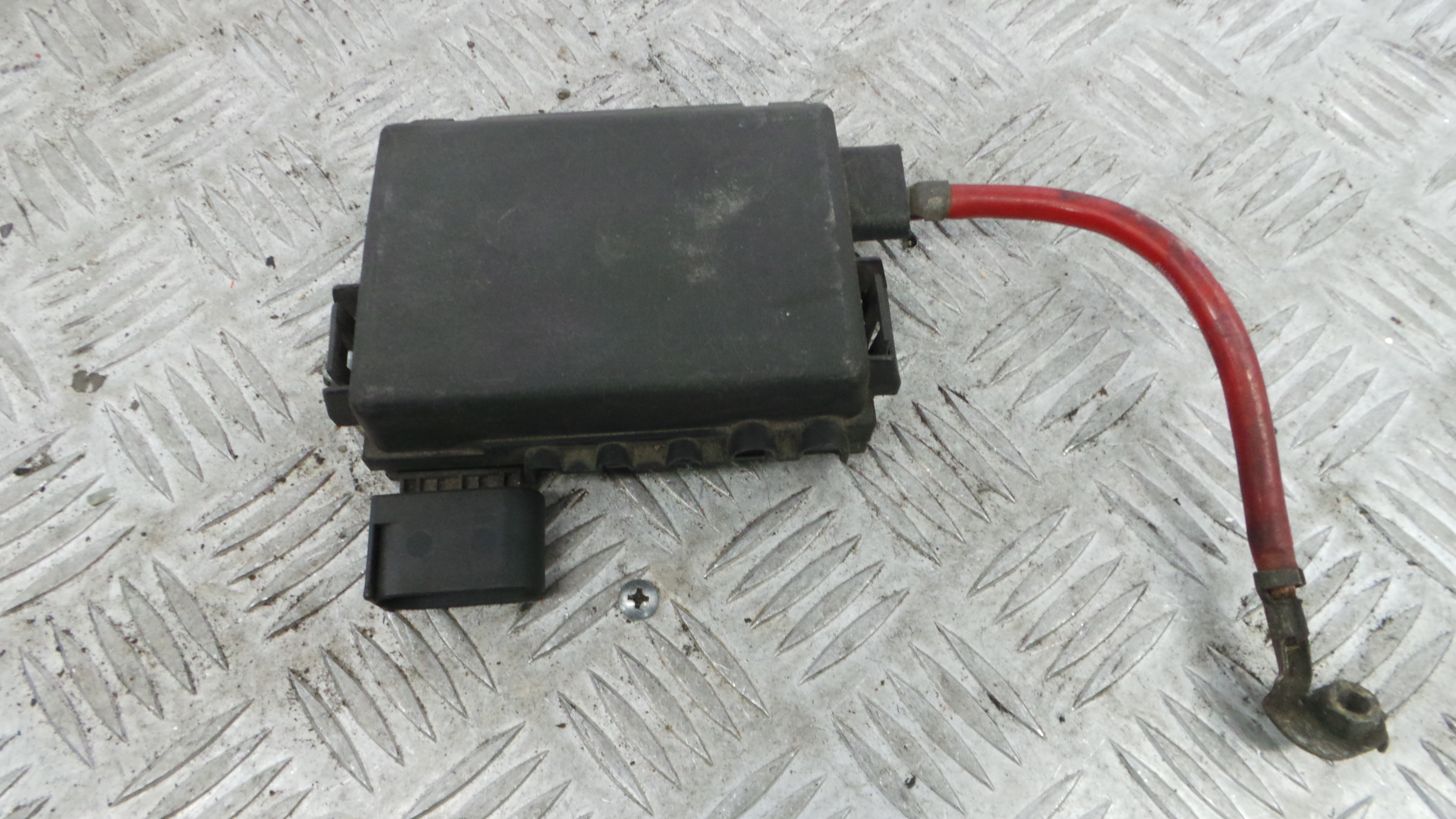 Caixa dos Fusíveis / BSI / UCH / SAM 1J0937550AA - AUDI A3 (8L1)-36441465 Caixa dos Fusíveis / BSI / UCH / SAM 1J0937550AA - AUDI A3 (8L1)-36441465