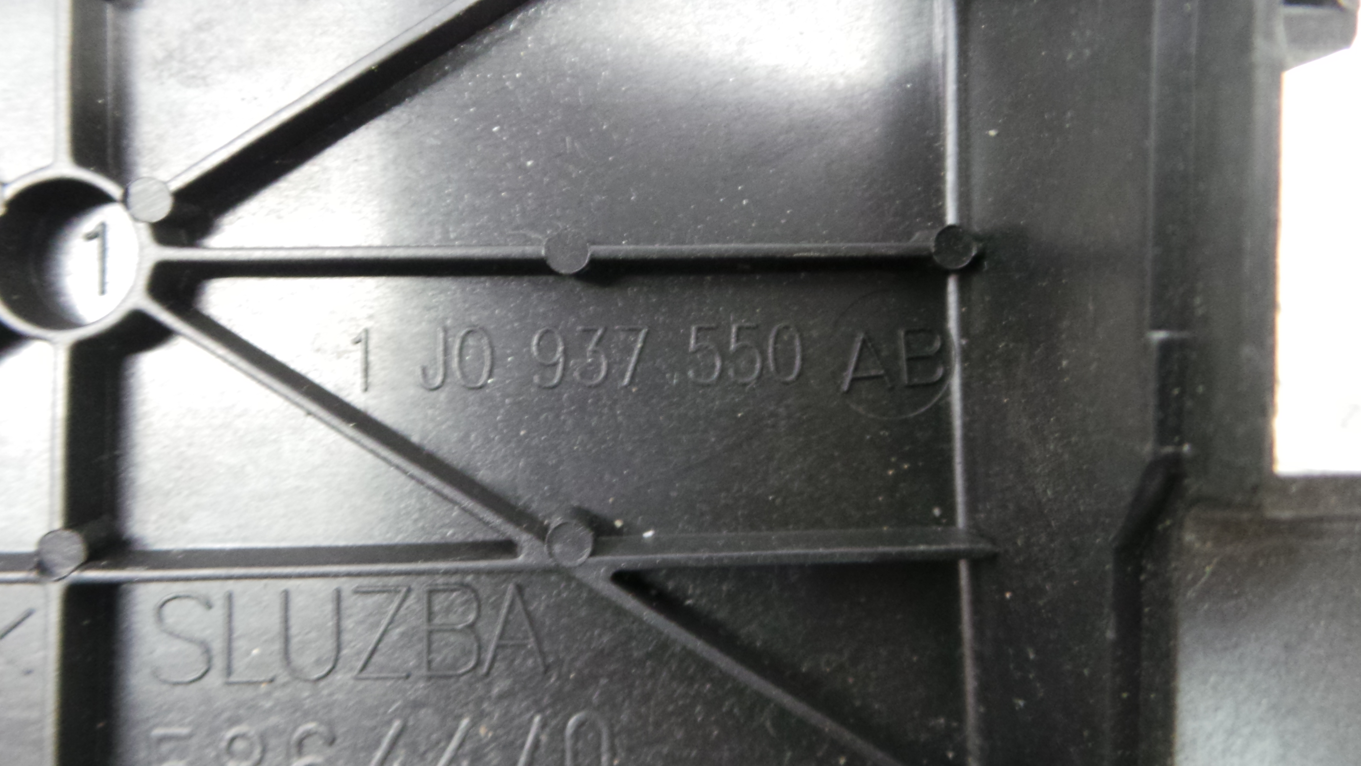 Caixa dos Fusíveis / BSI / UCH / SAM 1J0937550AB - VW BORA I (1J2)-36441470