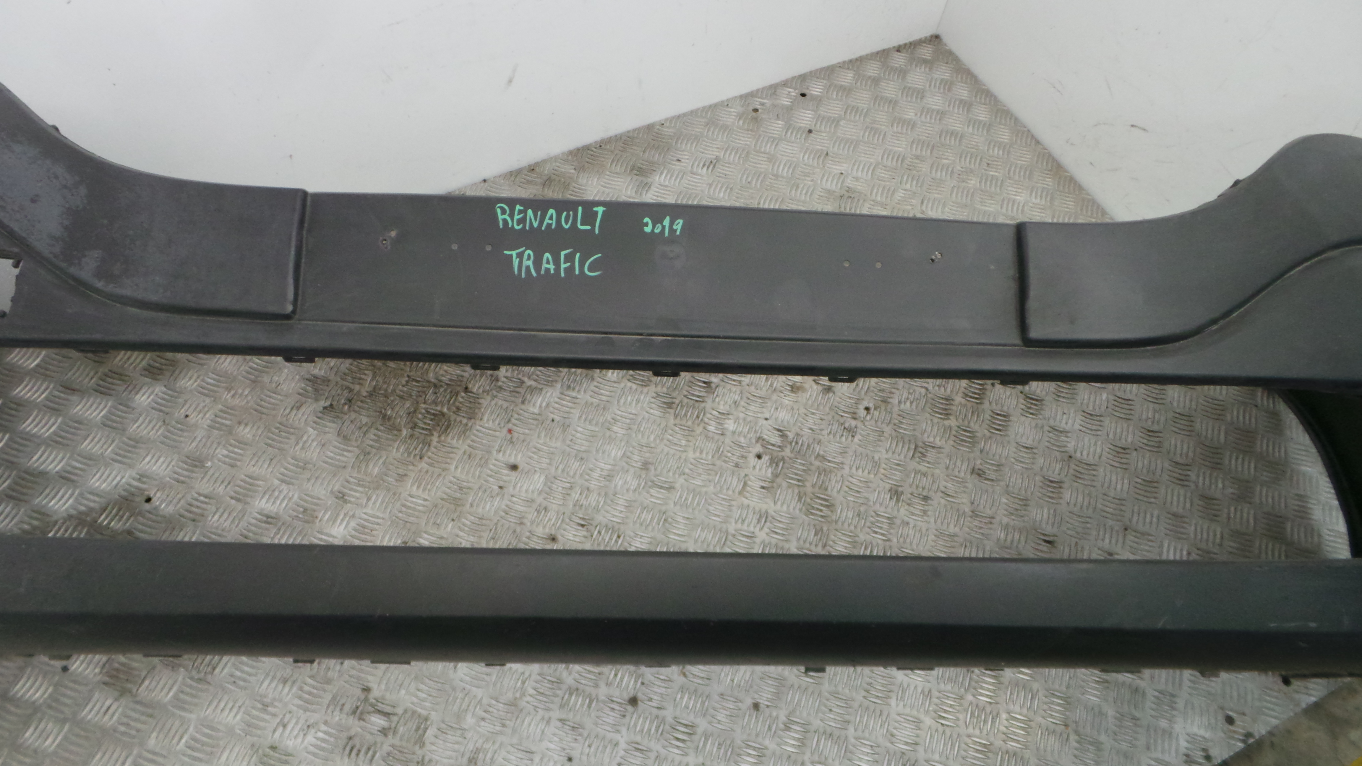 Para Choques Frente 620223380R - RENAULT TRAFIC III Caixa (FG_)-36451848