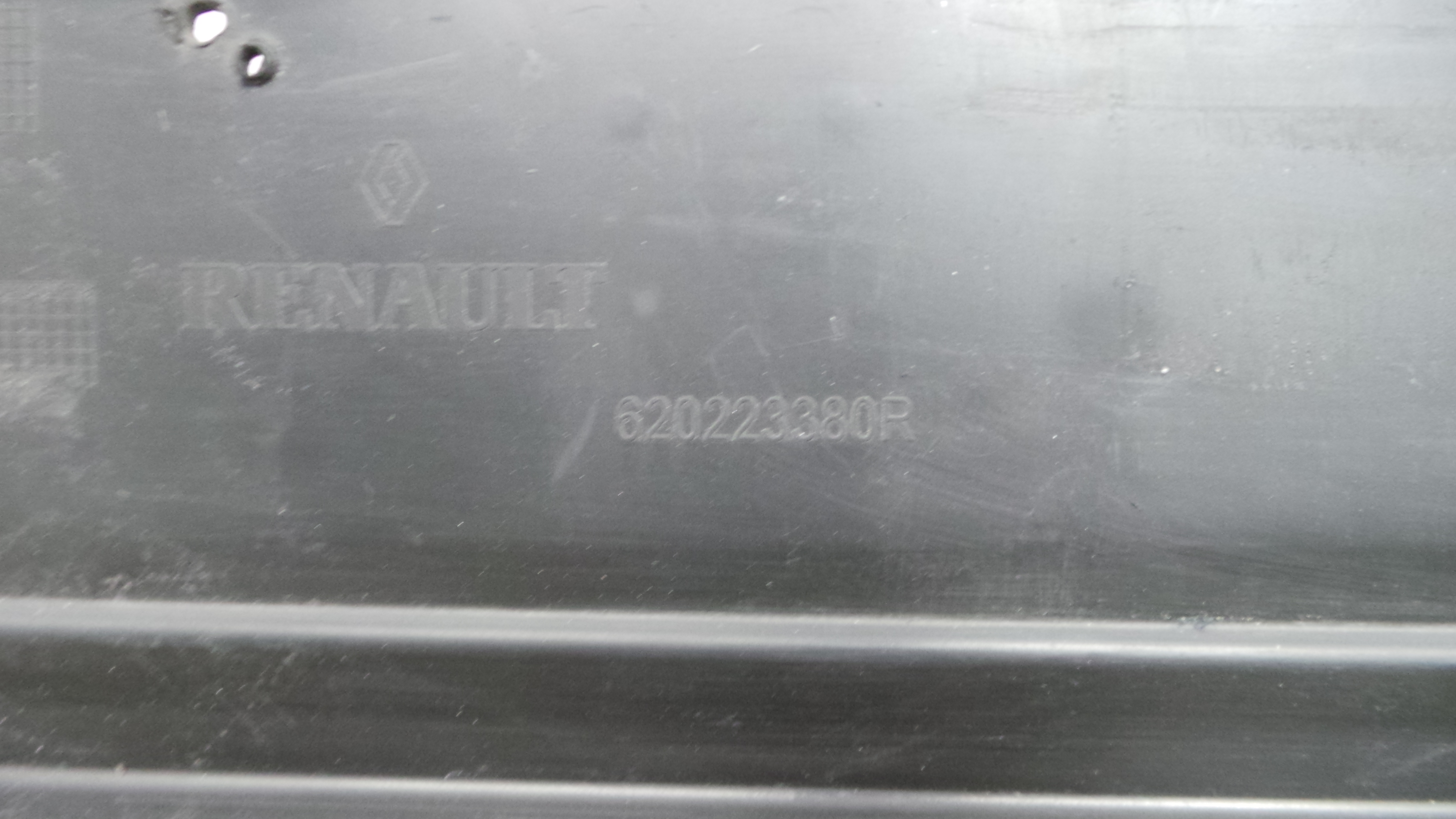 Para Choques Frente 620223380R - RENAULT TRAFIC III Caixa (FG_)-36451848