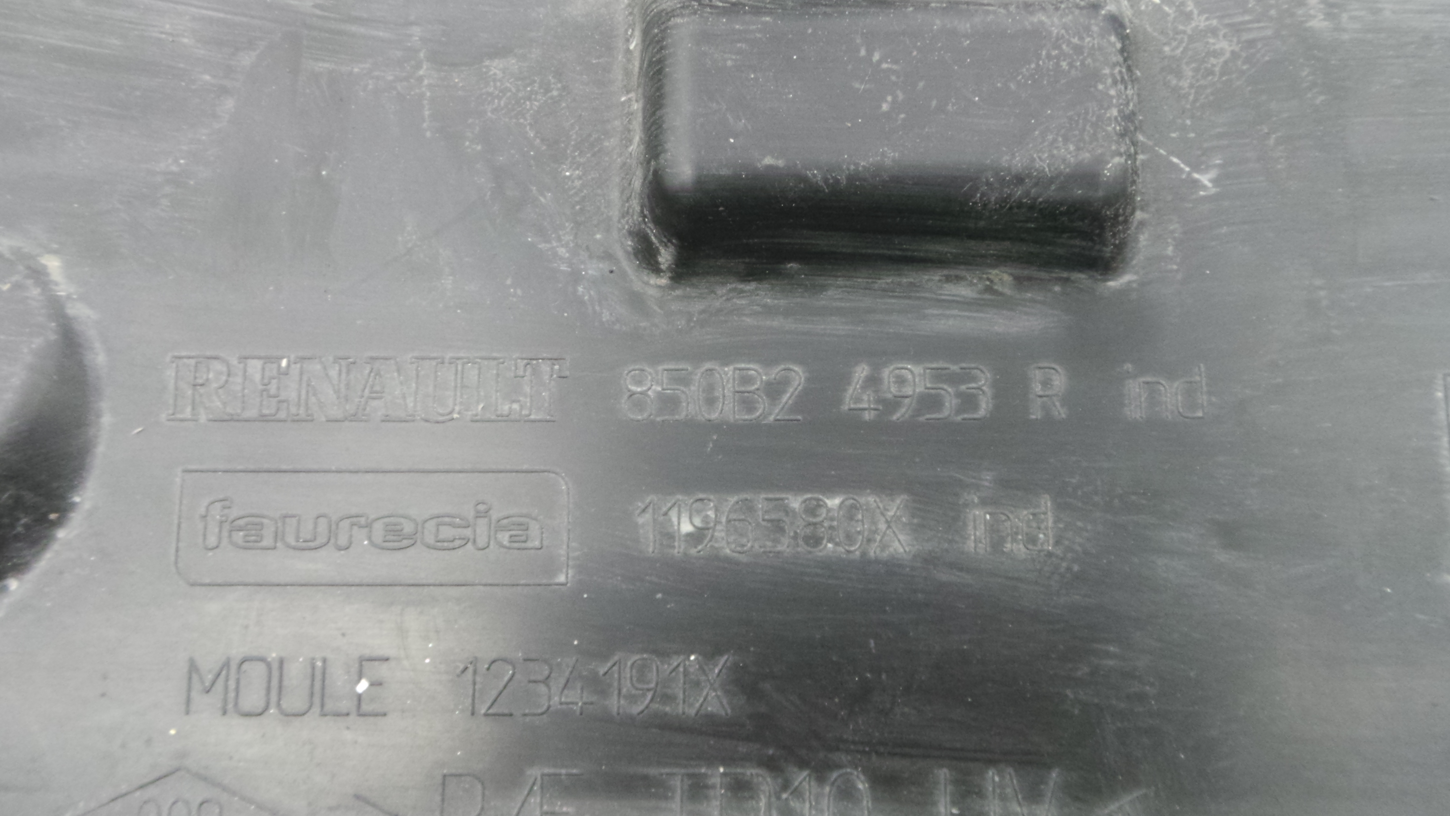 Para Choques de Trás 850222925R - RENAULT CLIO IV (BH_)-36451860