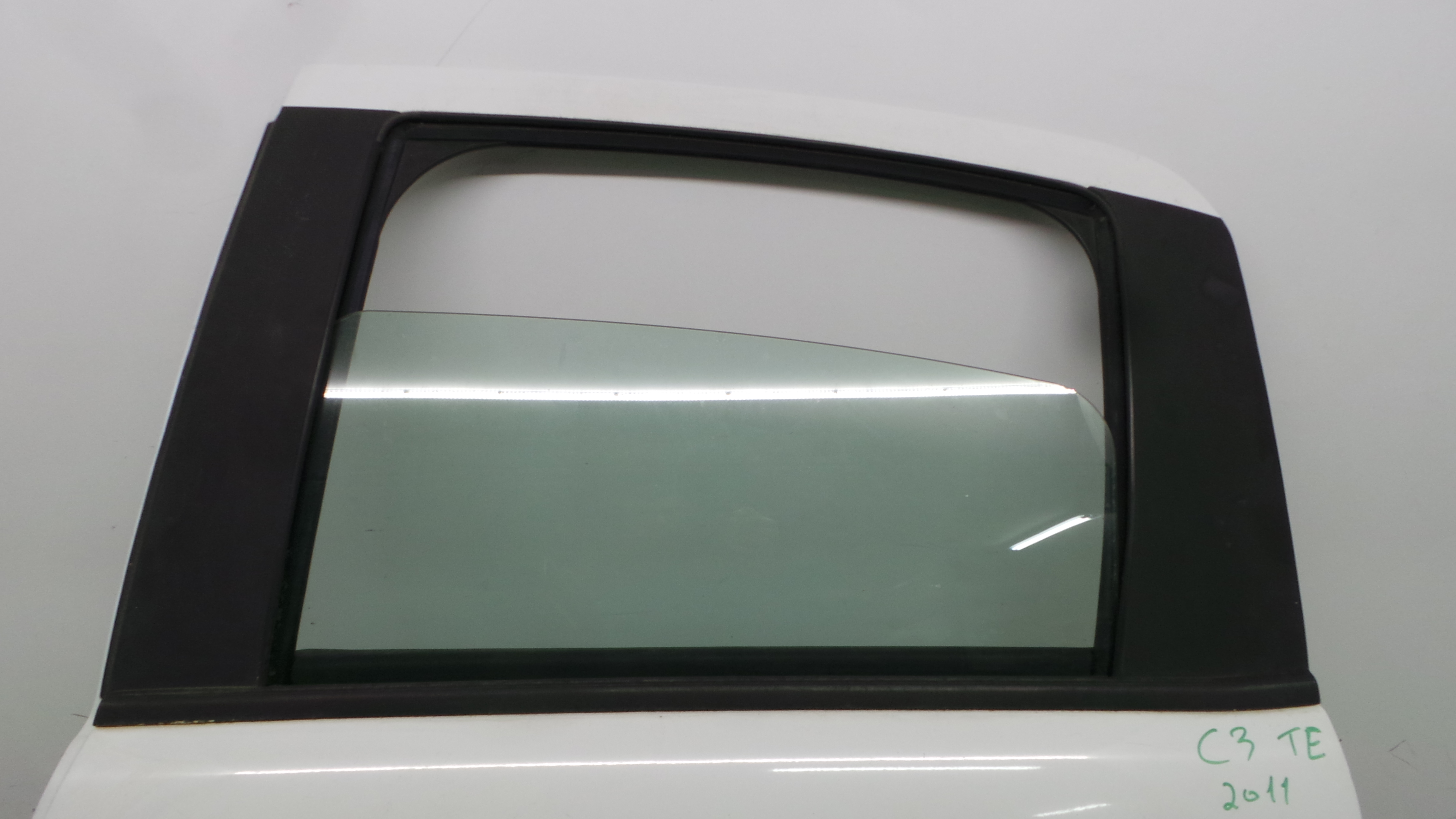 Porta Trás Esq 9002CC - CITROËN C3 II (SC_)-36451899