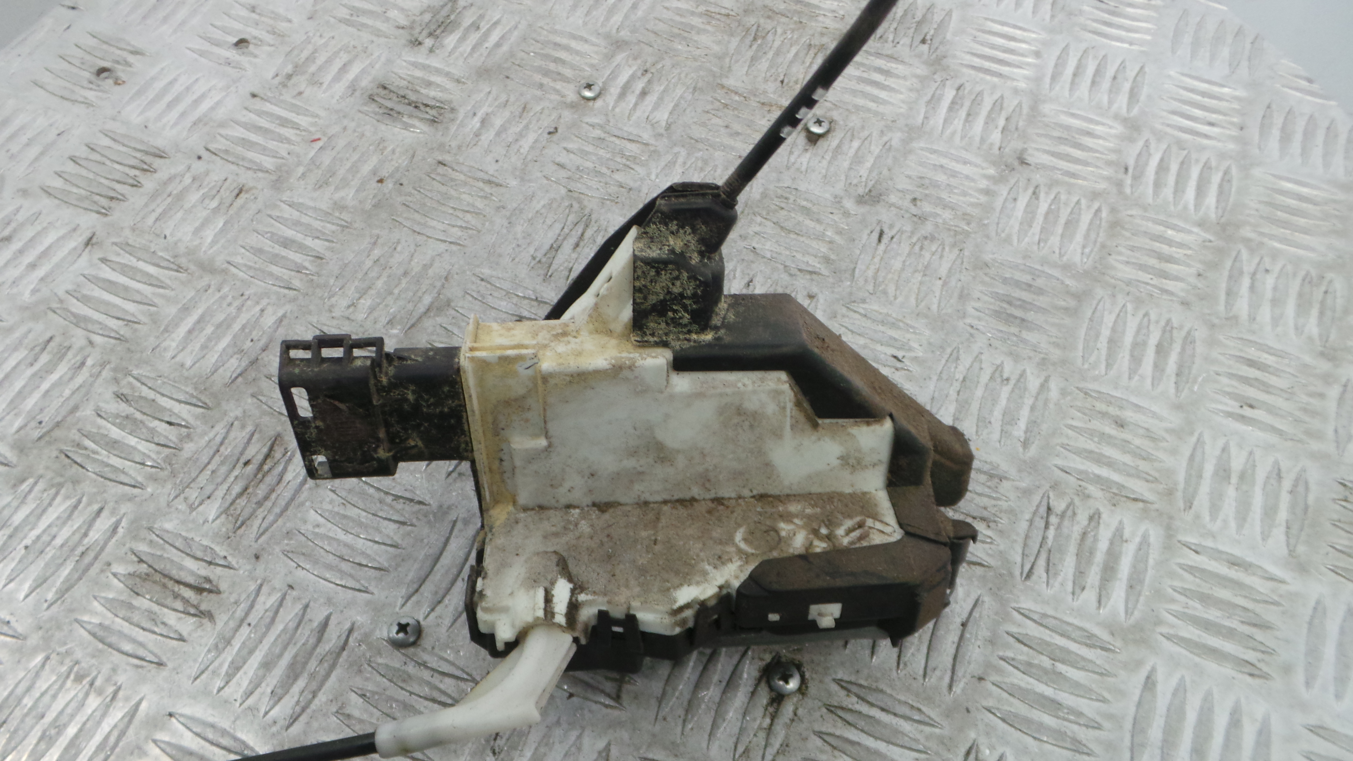 Fecho da Porta Trás Esq 732314 - CITROËN C3 II (SC_)-38061466