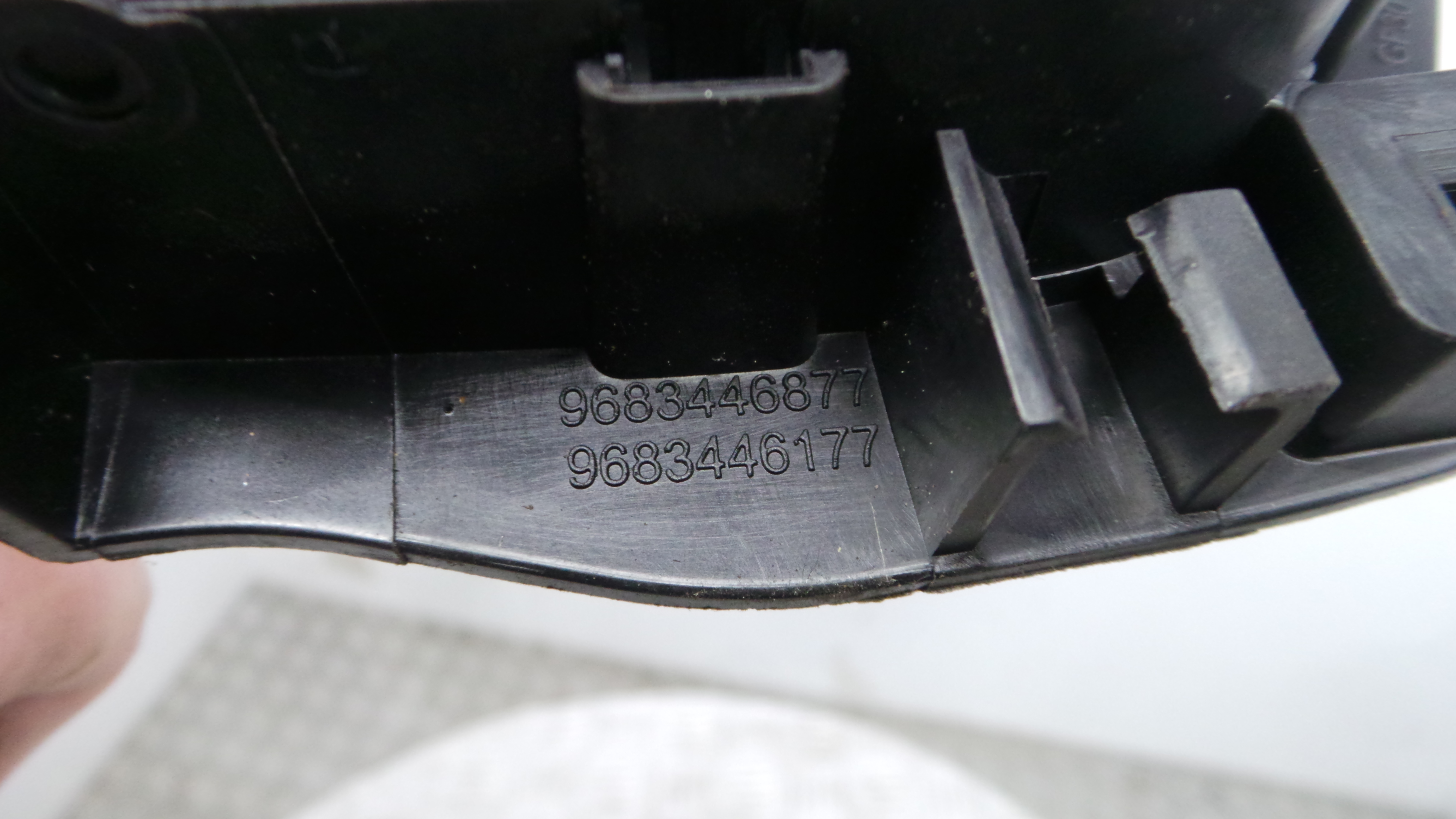 Puxador Interior Traseiro Esquerdo 9683446877 - CITROËN C3 II (SC_)-38061472