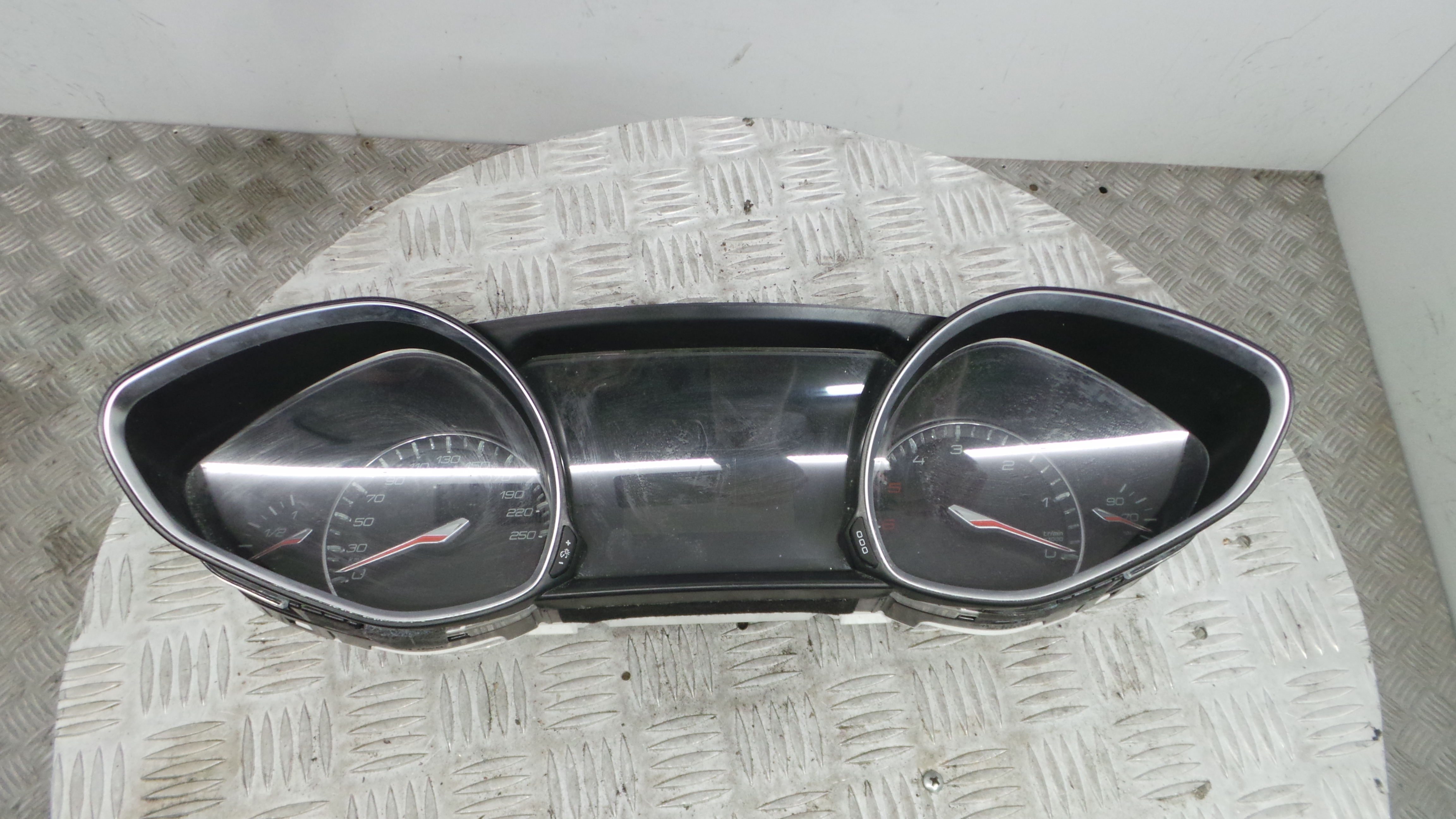 Quadrante 9809838780 - PEUGEOT 308 II (LB_, LP_, LW_, LH_, L3_)-36451989 Quadrante 9809838780 - PEUGEOT 308 II (LB_, LP_, LW_, LH_, L3_)-36451989