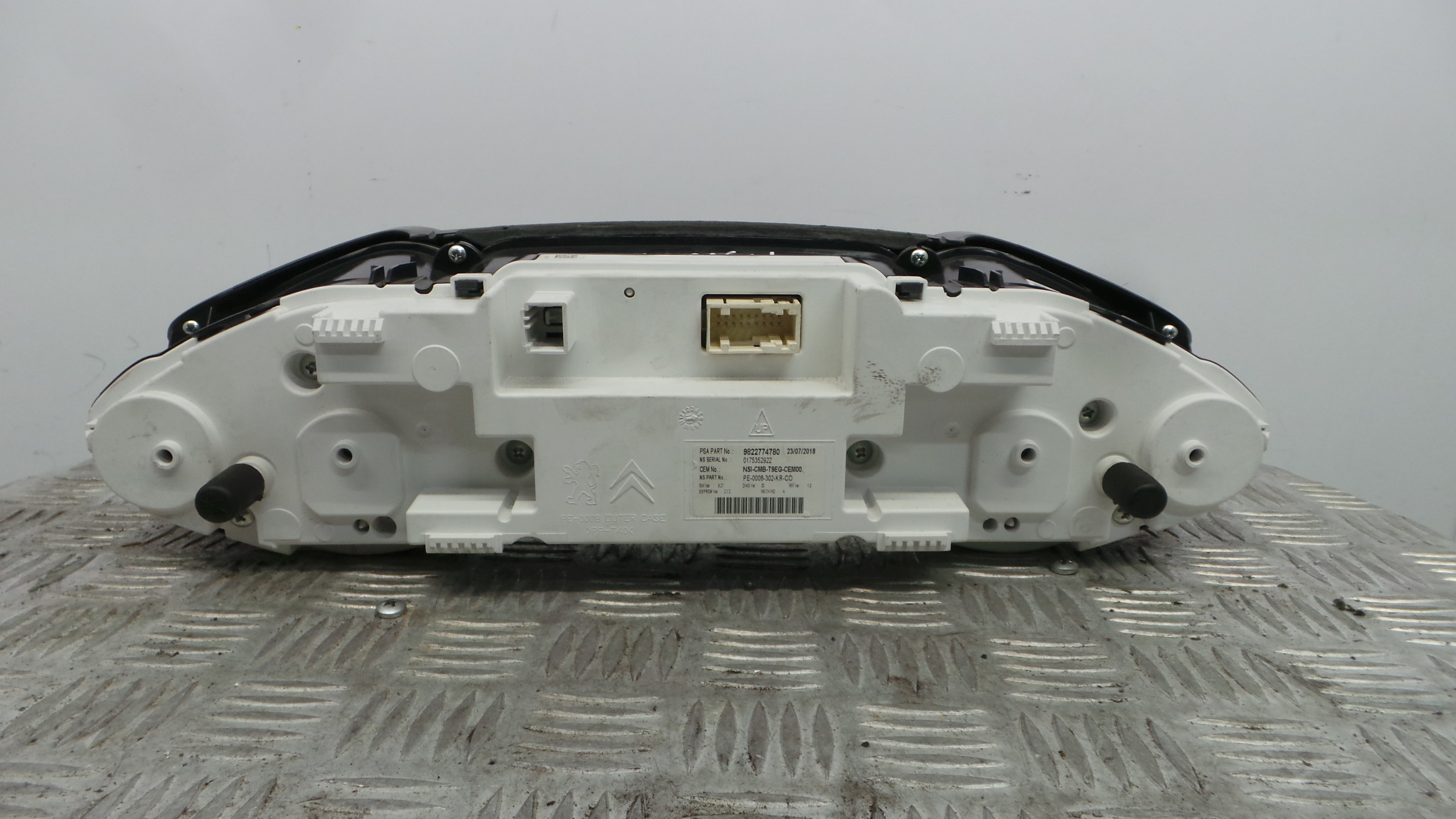 Quadrante 9822774780 - PEUGEOT 308 II (LB_, LP_, LW_, LH_, L3_)-36454991