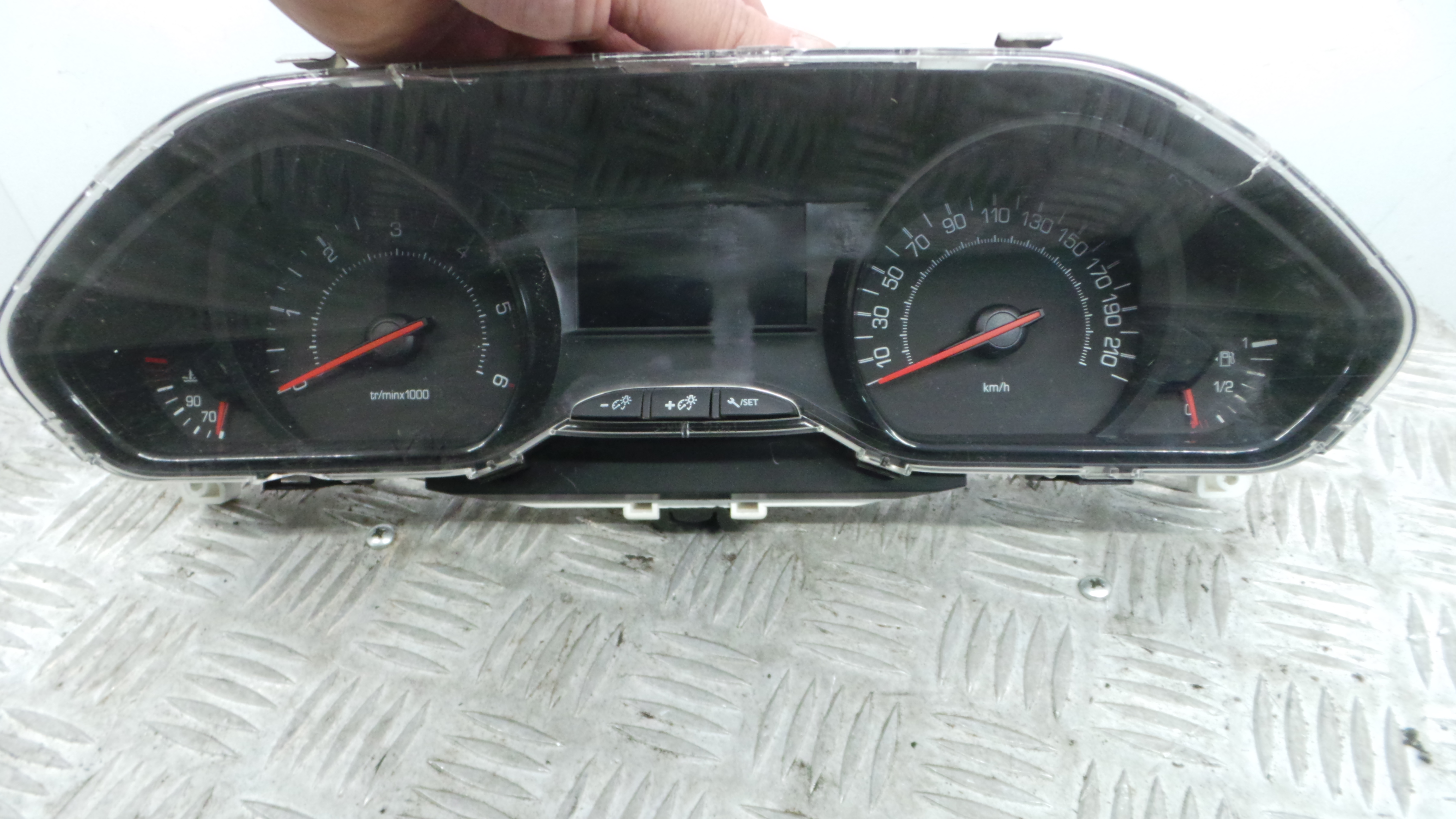 Quadrante 9801804580 - PEUGEOT 208 I (CA_, CC_)-36454994