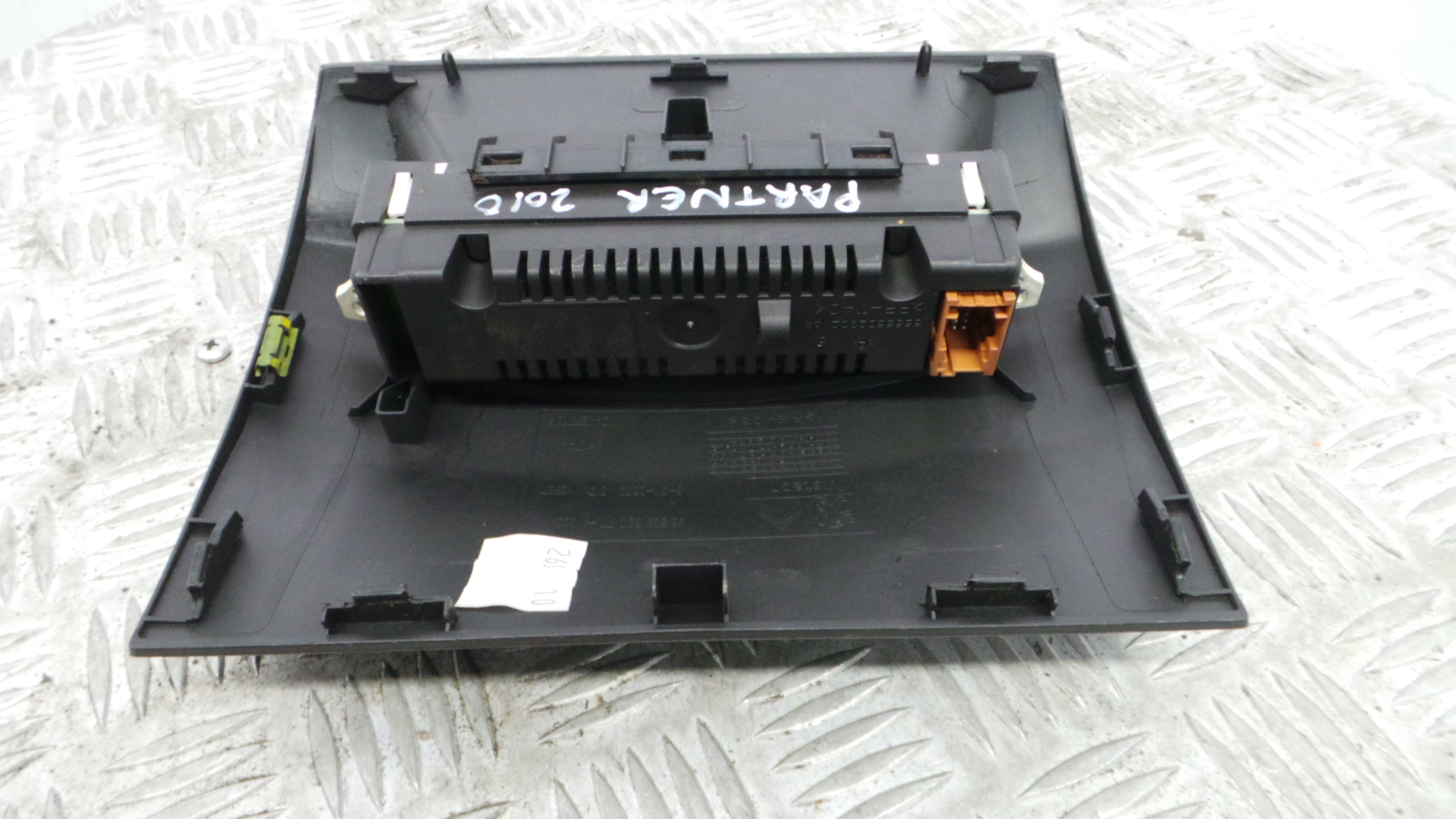 Display 8231LG - PEUGEOT PARTNER Caixa/monovolume-36459103