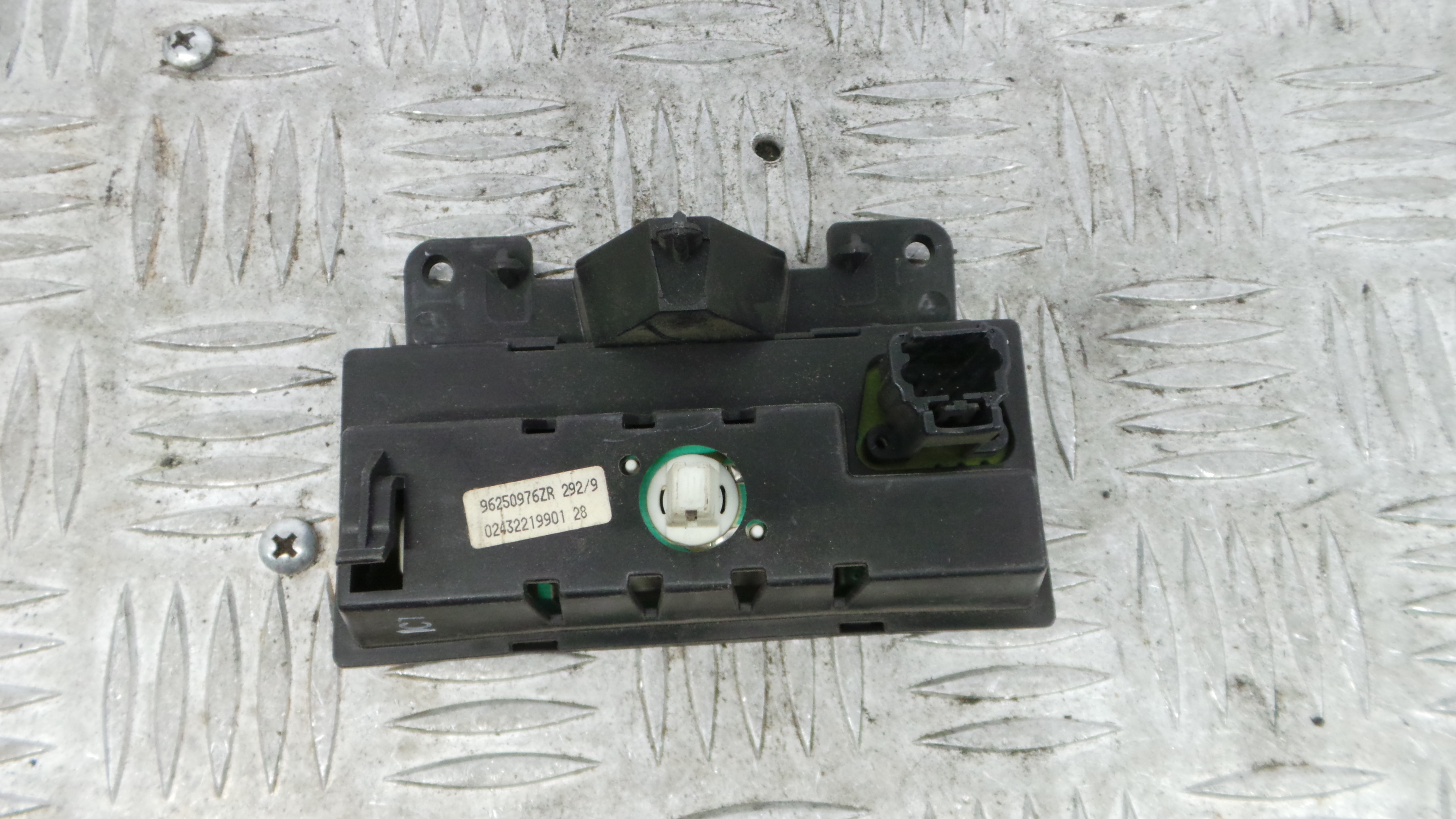Display 96250976ZR - PEUGEOT 206 Hatchback (2A/C)-36459118