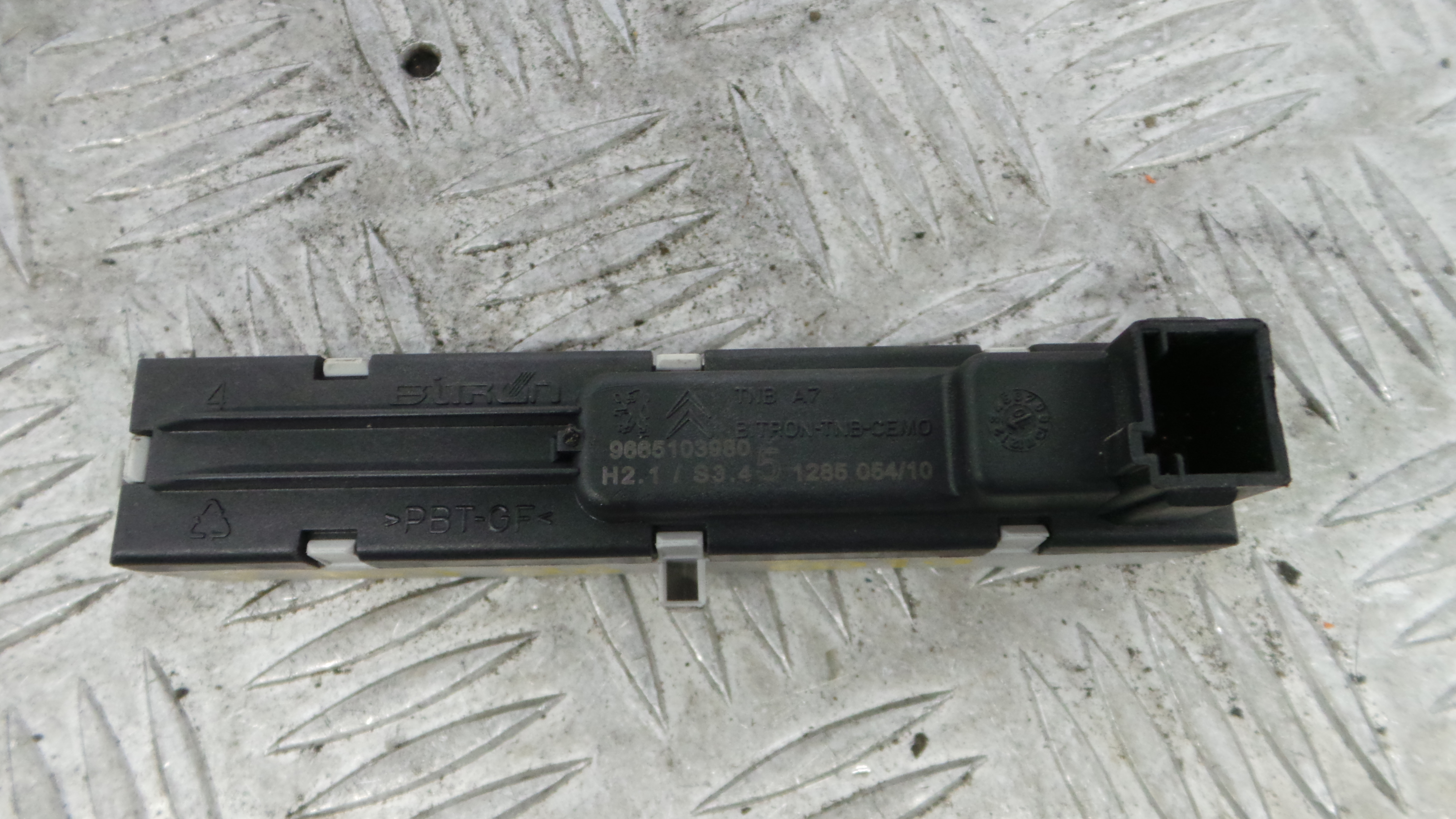 Display Cintos 9665103980 - PEUGEOT 207 SW (WK_)-36459143