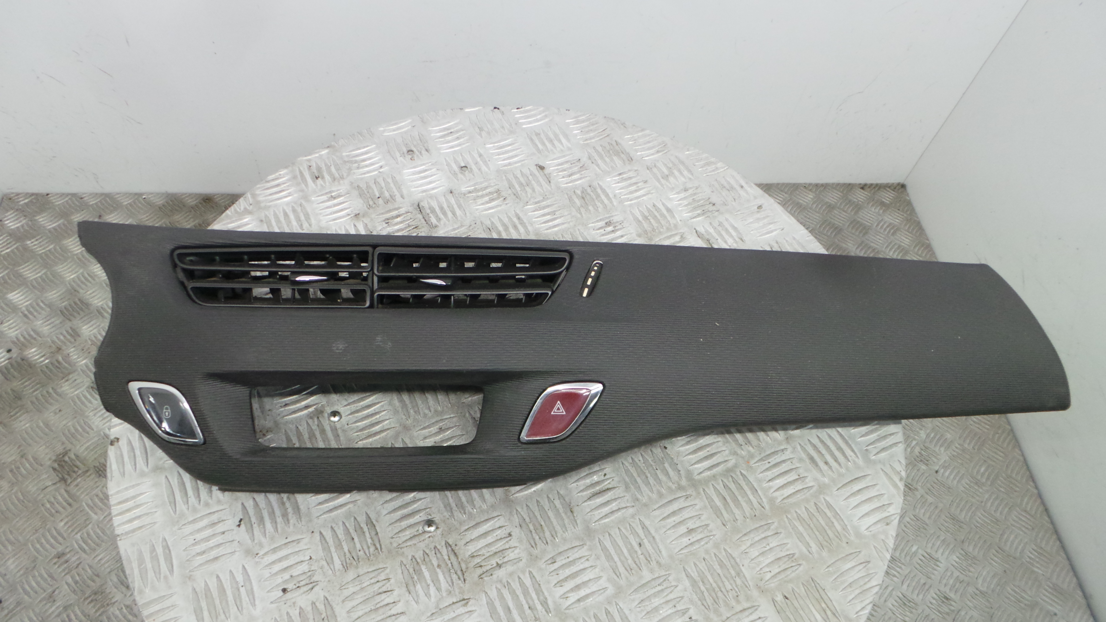 Tablier 9685748577 - CITROËN C3 II (SC_)-36459150