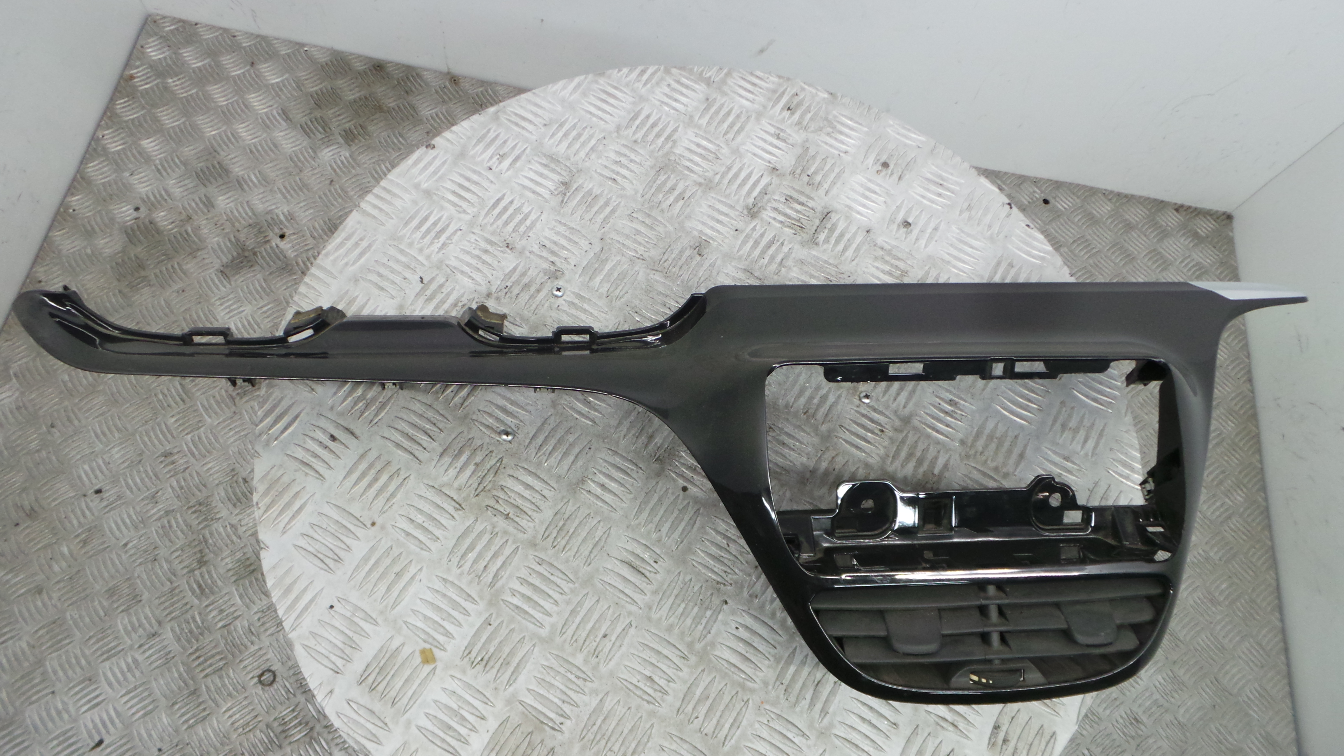 Tablier 9673830077 - PEUGEOT 208 I (CA_, CC_)-36459181