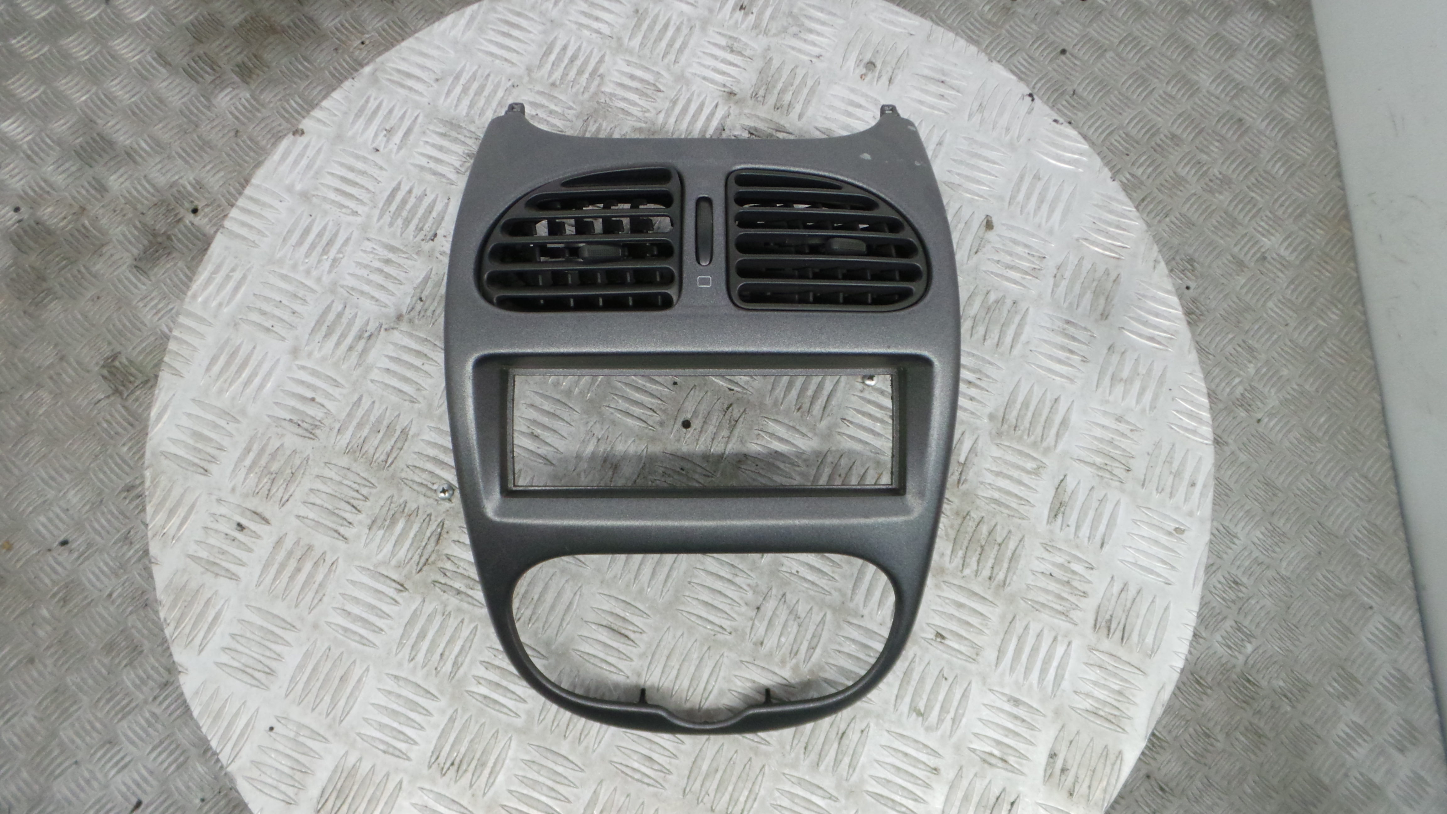 Consola central Tablier  9643007477 - PEUGEOT 206 Hatchback (2A/C)-36461926 Consola central Tablier  9643007477 - PEUGEOT 206 Hatchback (2A/C)-36461926