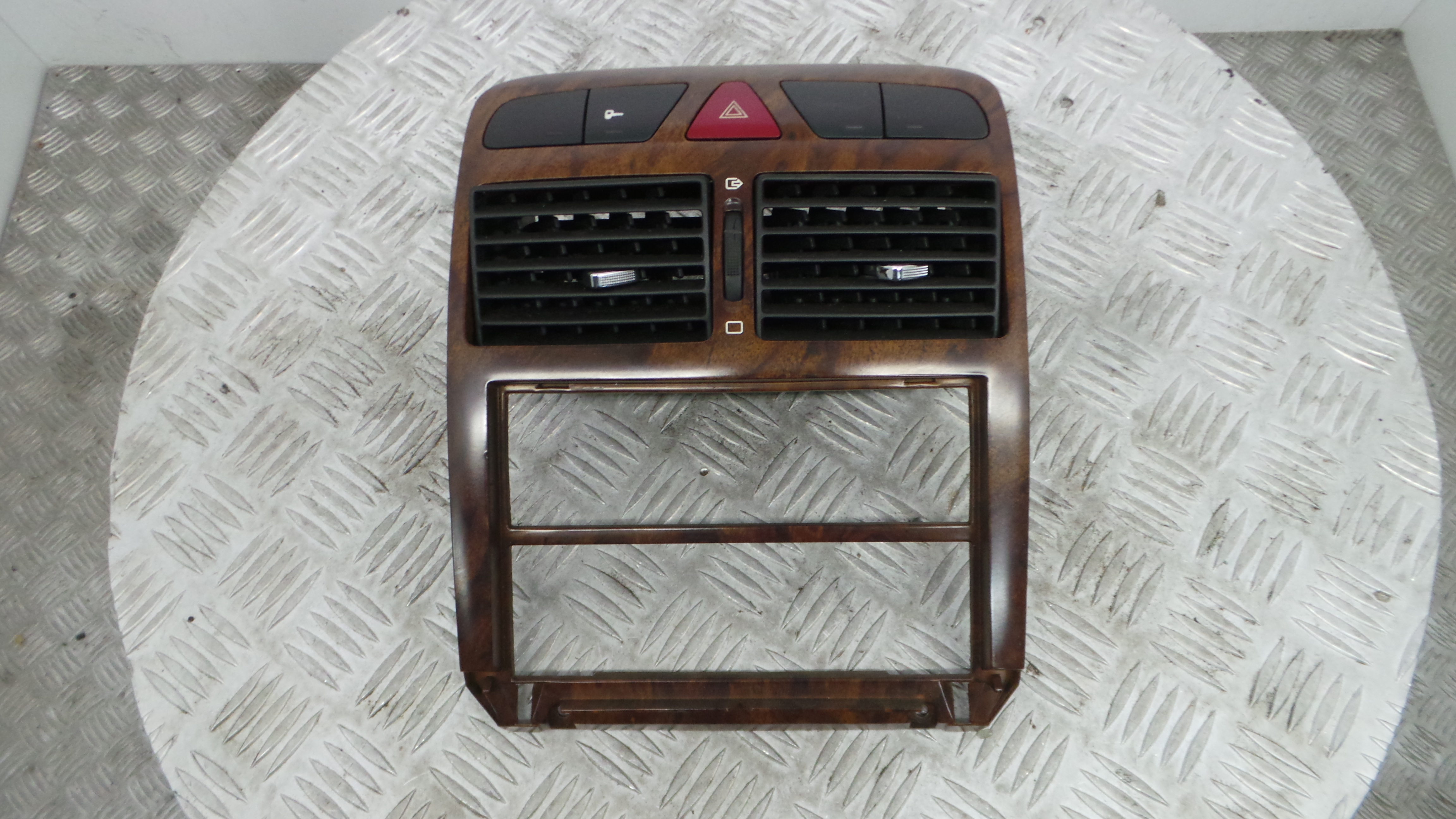 Consola central Tablier  9634505077 - PEUGEOT 307 (3A/C)-36461931 Consola central Tablier  9634505077 - PEUGEOT 307 (3A/C)-36461931
