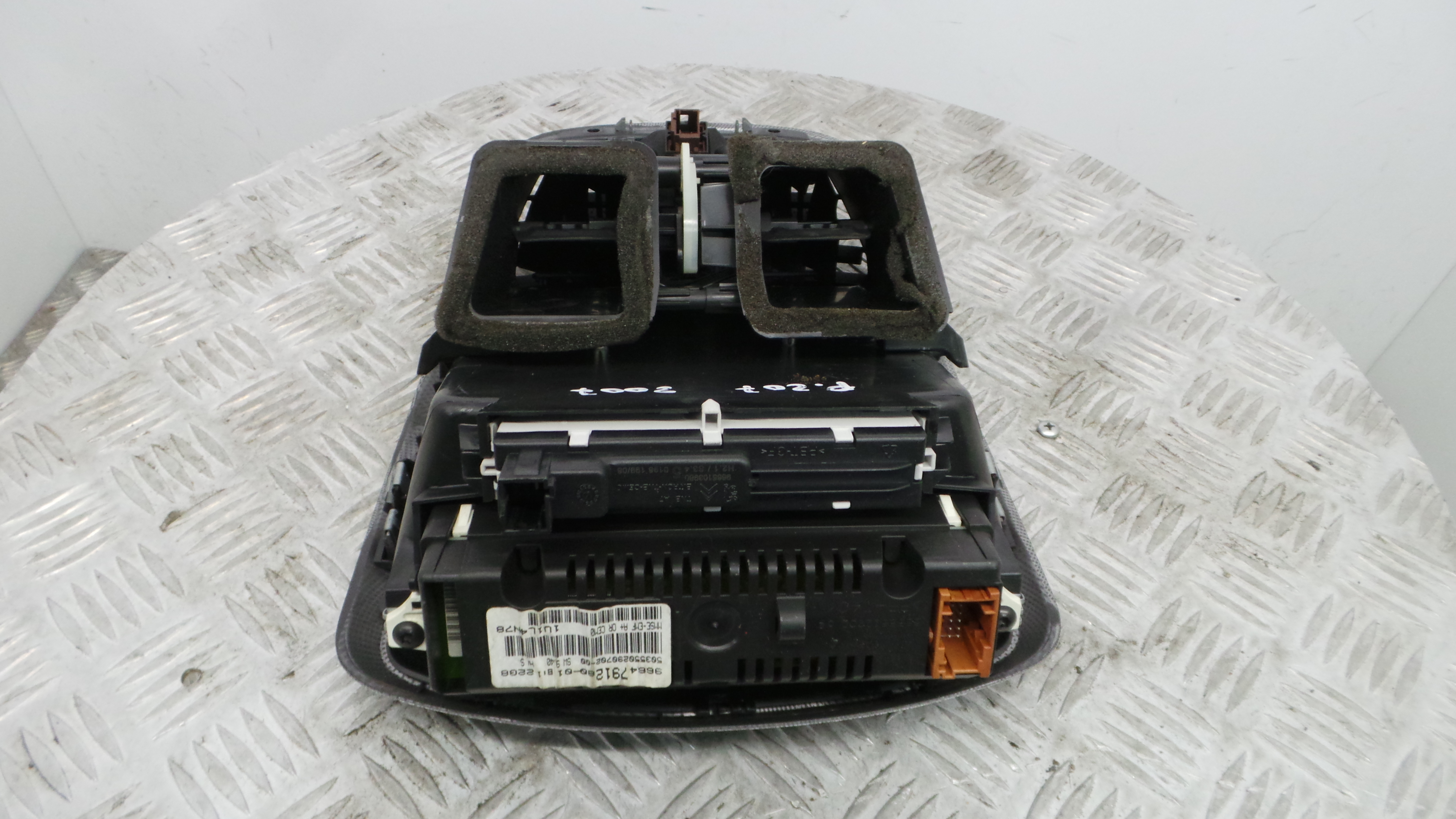 Consola central Tablier 9650068177 - PEUGEOT 207 (WA_, WC_), 207/207+ (WA_, WC_)-36462014