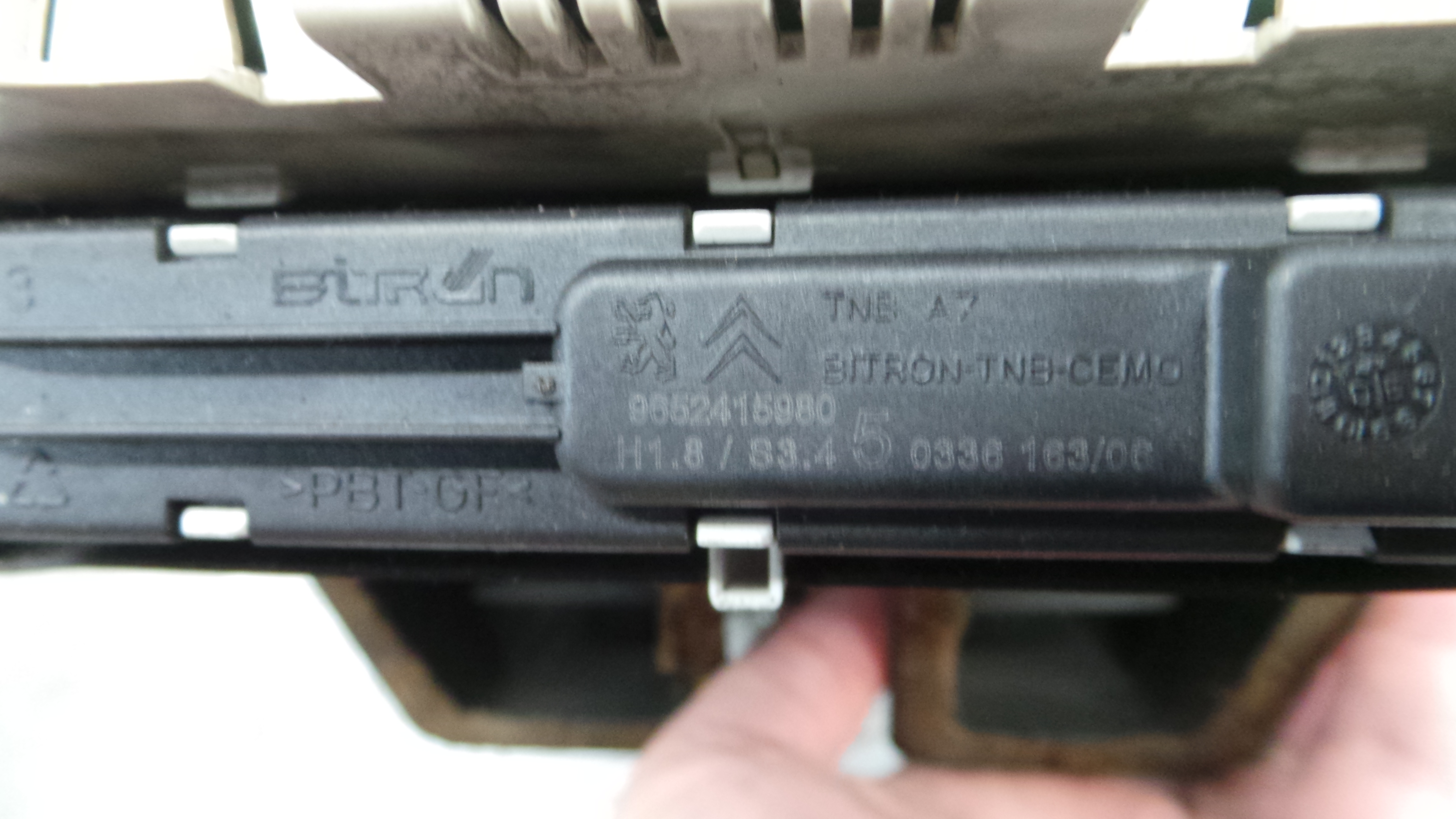 Consola central Tablier 9656992377 - PEUGEOT 207 (WA_, WC_), 207/207+ (WA_, WC_)-36462042