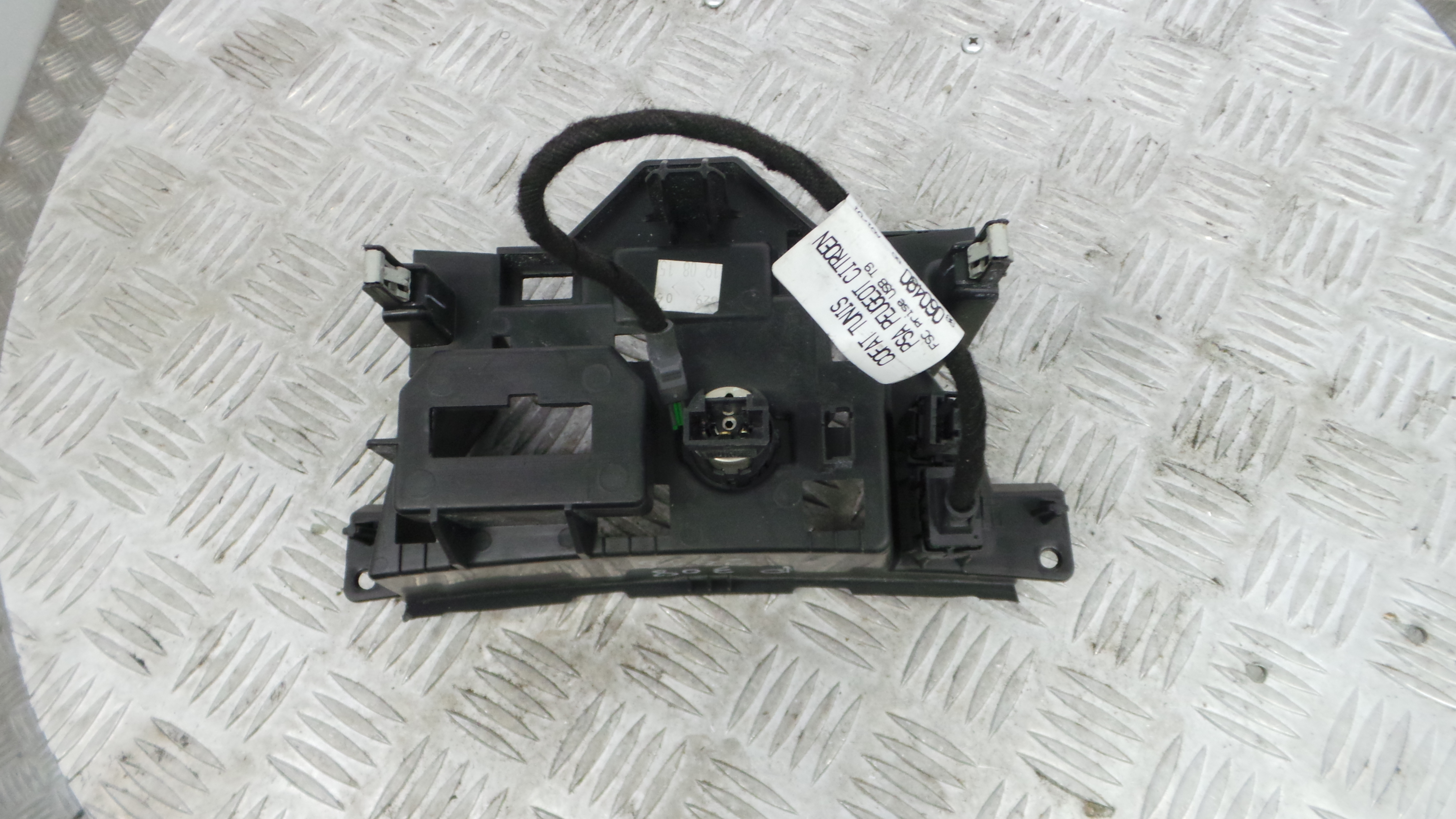 Acessórios para auto rádios 9803434777 - PEUGEOT 308 II (LB_, LP_, LW_, LH_, L3_)-36462125