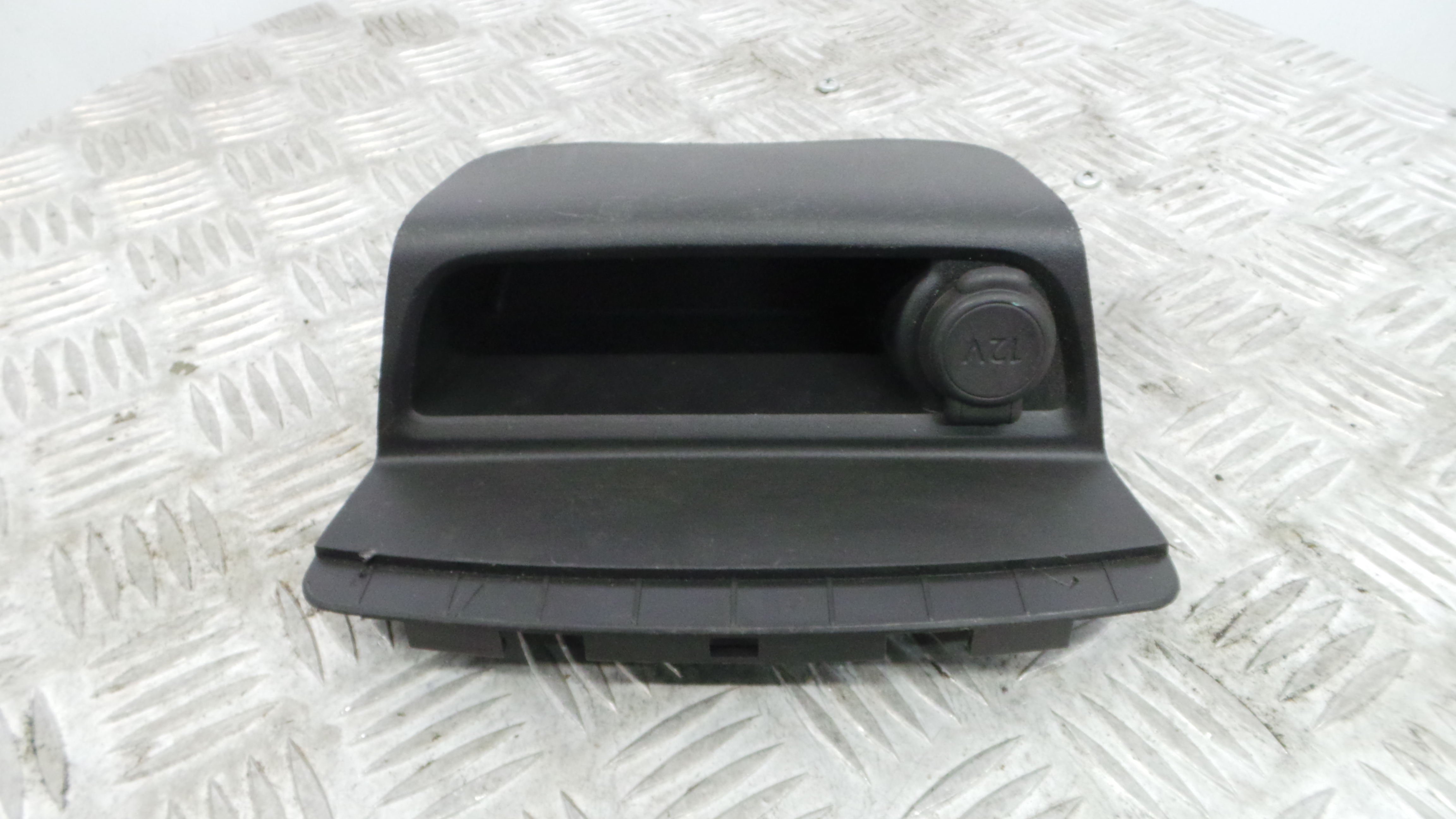 Carregadores de isqueiro 9672844877 - PEUGEOT 208 I (CA_, CC_)-36462140