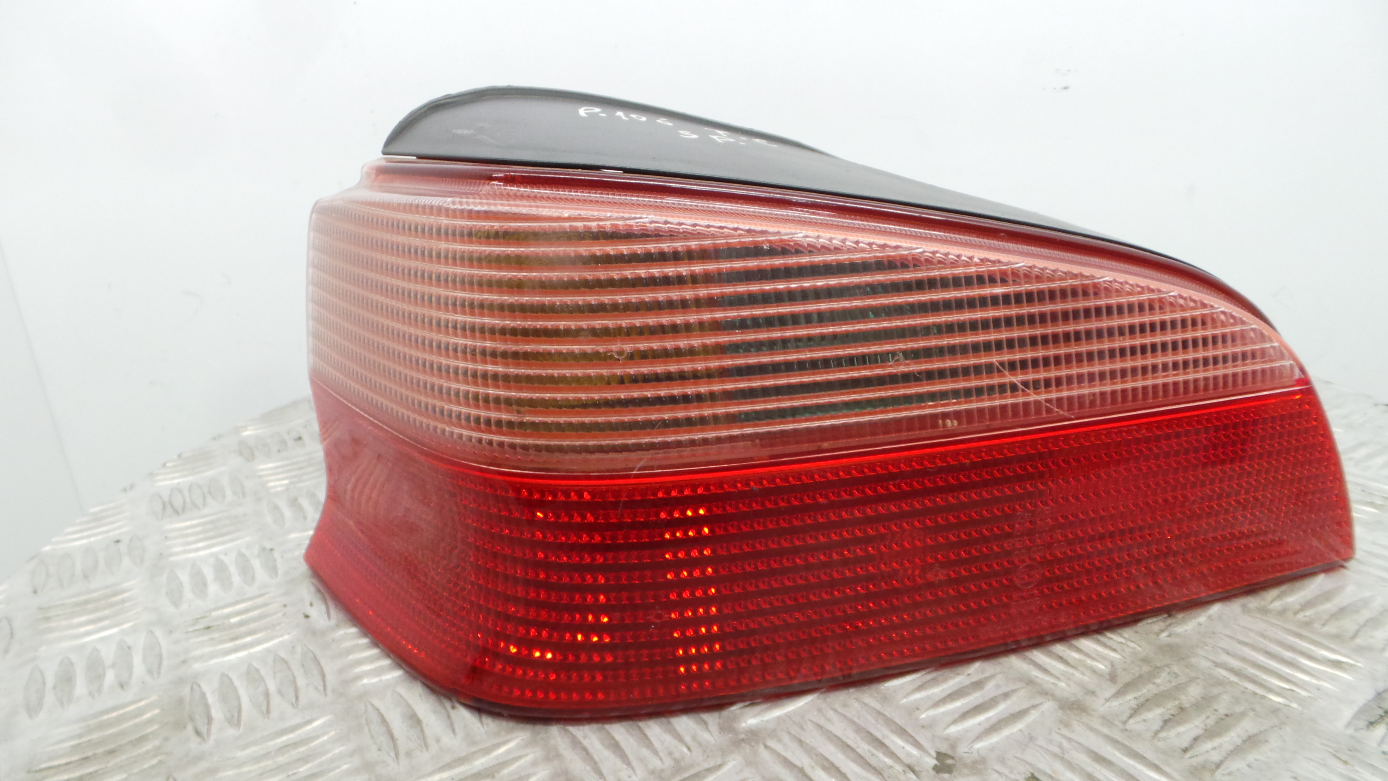 Farolim Stop Esq 6350G6 - PEUGEOT 106 II (1A_, 1C_)-36501519