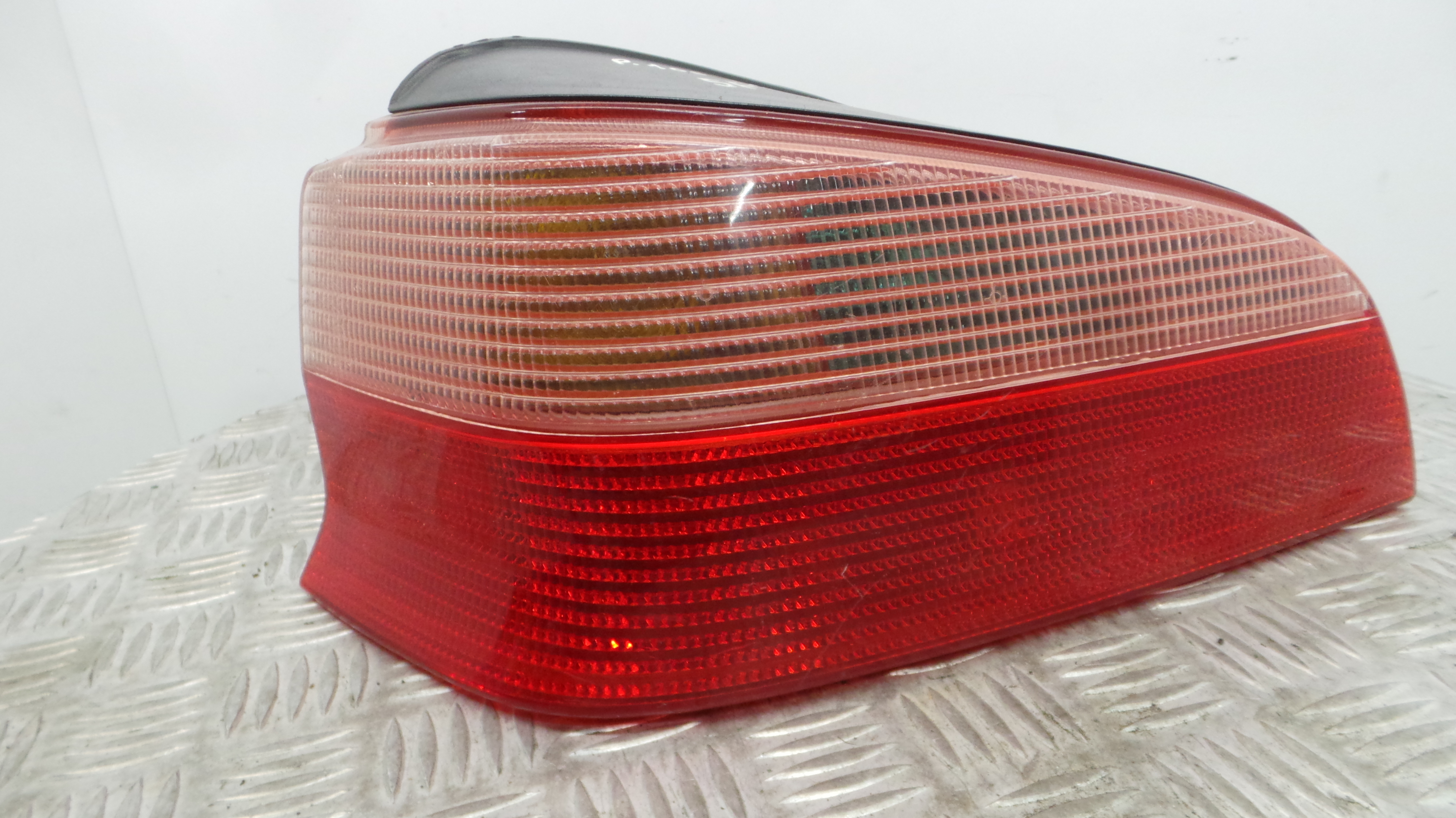 Farolim Stop Esq 6350G6 - PEUGEOT 106 II (1A_, 1C_)-36501523