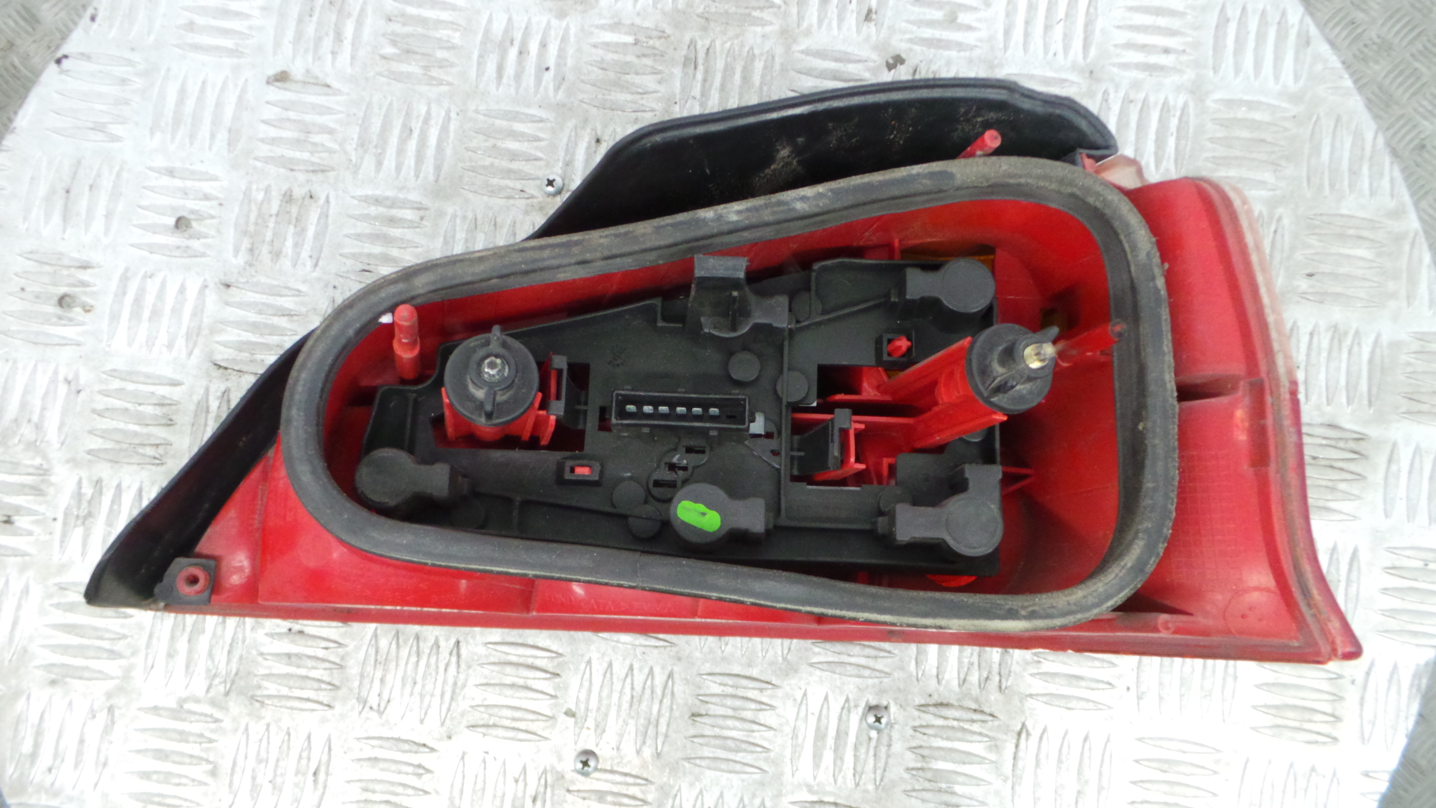 Farolim Stop Esq 6350G6 - PEUGEOT 106 II (1A_, 1C_)-36501523