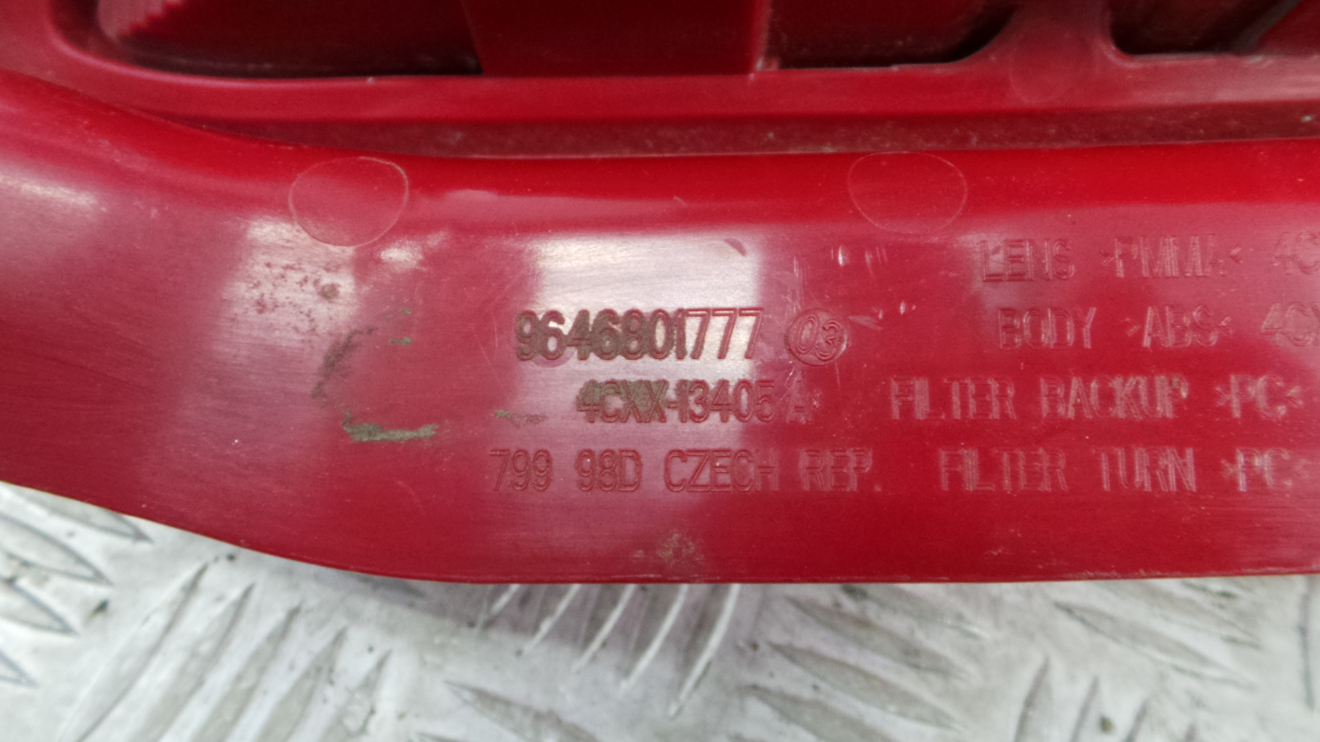 Farolim Stop Esq 9646801777 - CITROËN C4 Coupé (LA_)-36501525