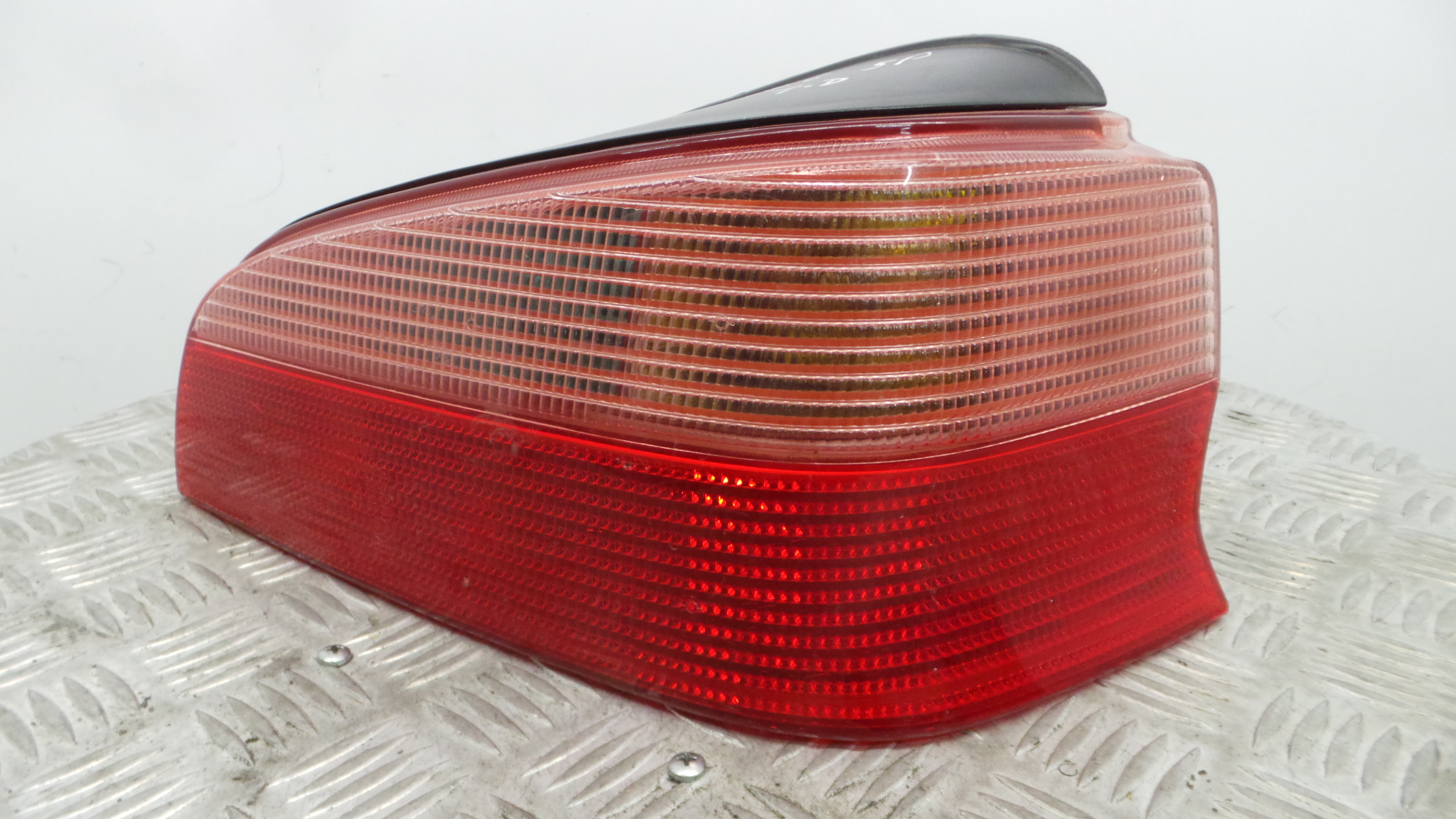 Farolim Stop Dto 6351G6 - PEUGEOT 106 II (1A_, 1C_)-36501529