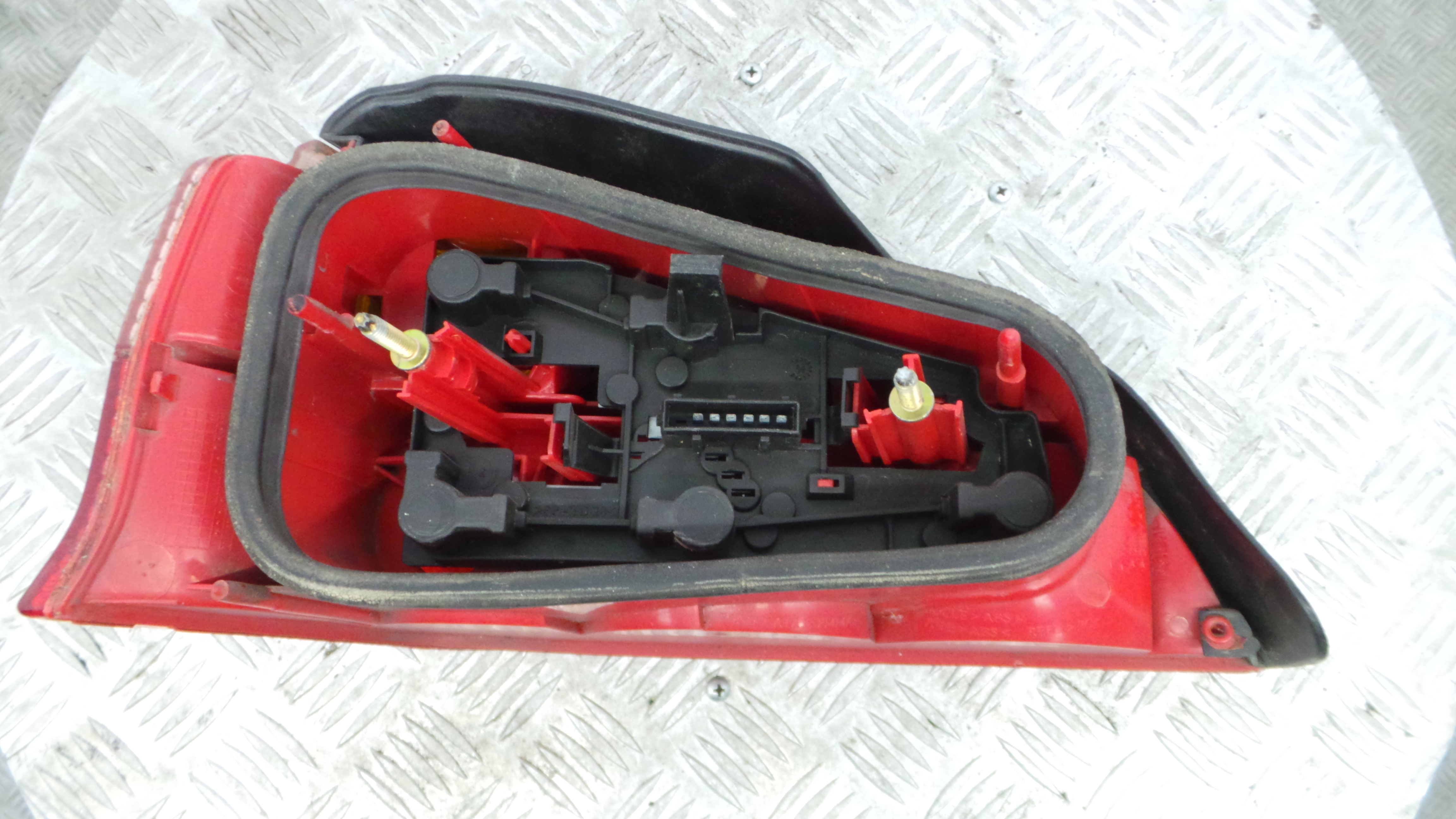 Farolim Stop Dto 6351G6 - PEUGEOT 106 II (1A_, 1C_)-36501529