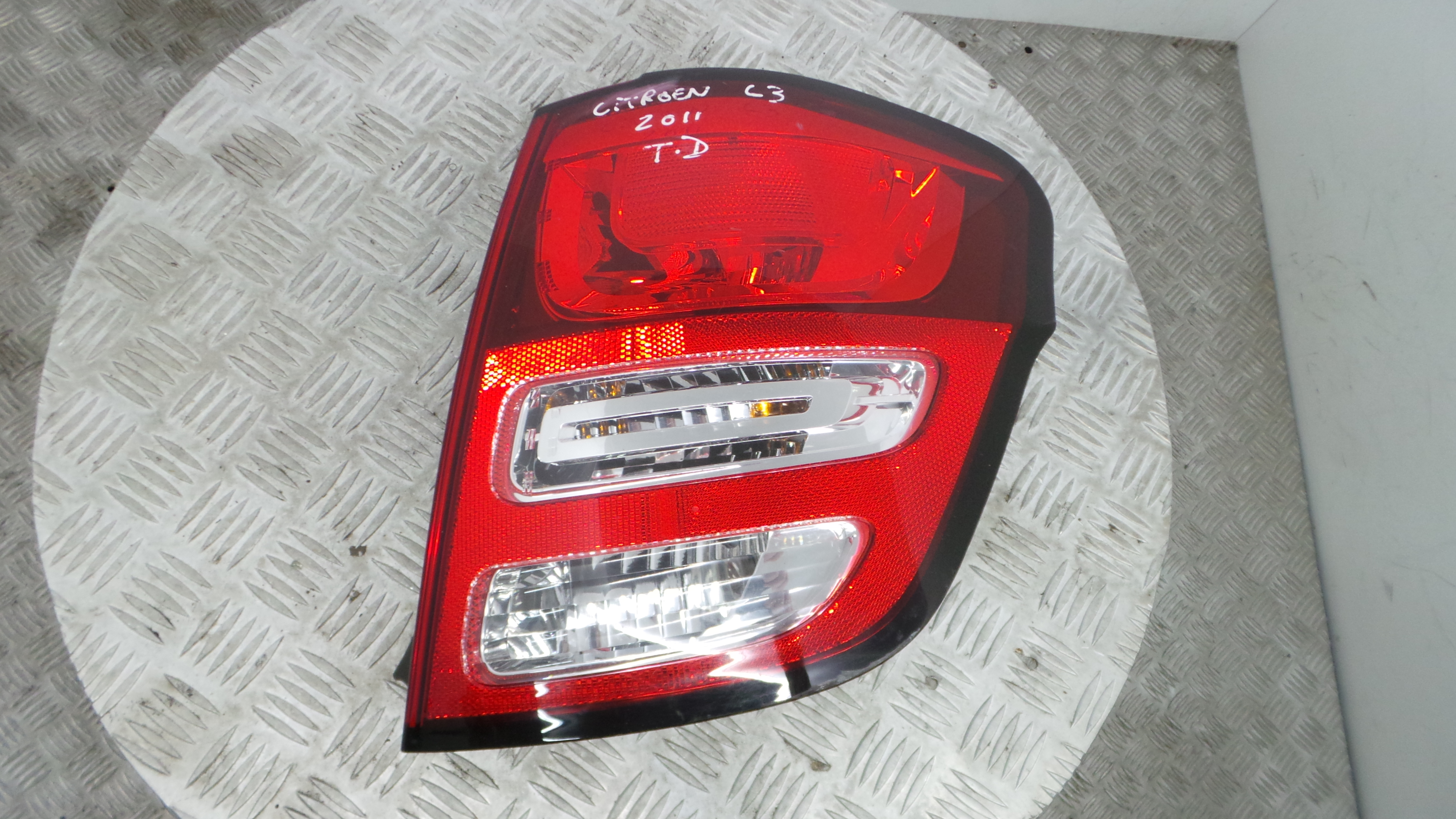 Farolim Stop Dto 9673805280 - CITROËN C3 II (SC_)-36501531