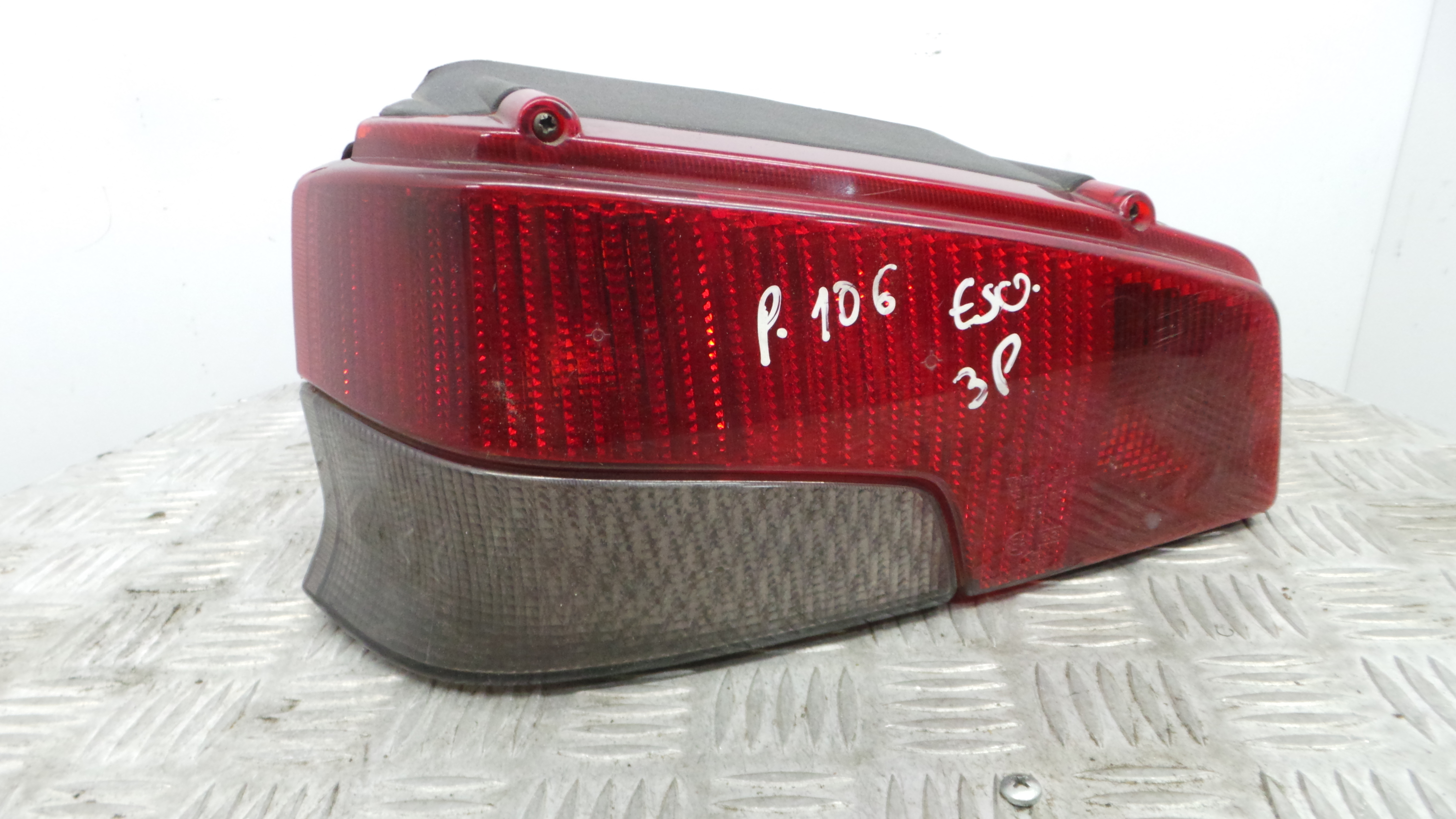 Farolim Stop Esq 635084 - PEUGEOT 106 I (1A, 1C)-36501544
