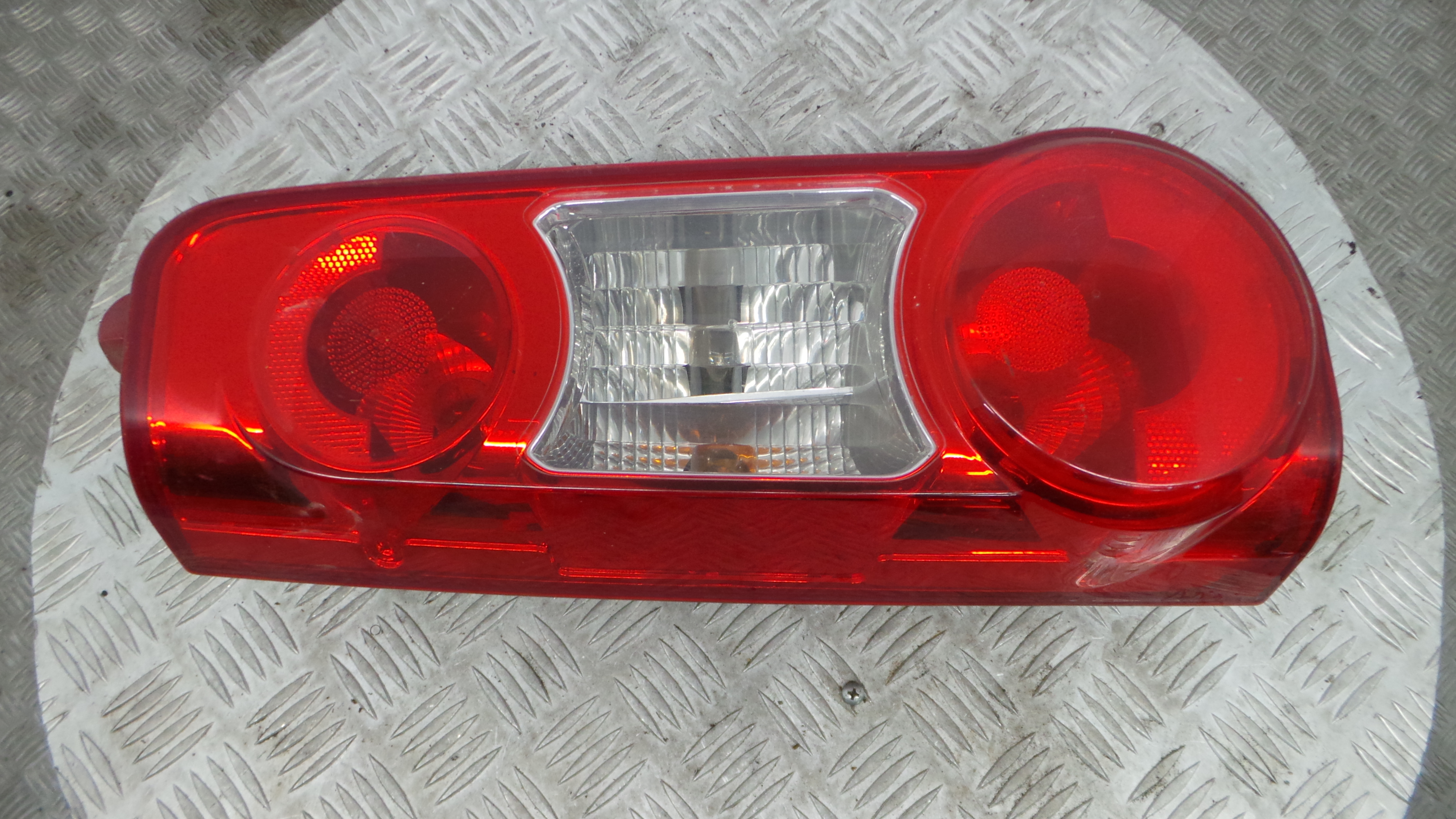 Farolim Stop Esq 9680608080 - PEUGEOT PARTNER Caixa/monovolume (5_, G_), PARTNER Van (5_, G_), RANCH-36501579