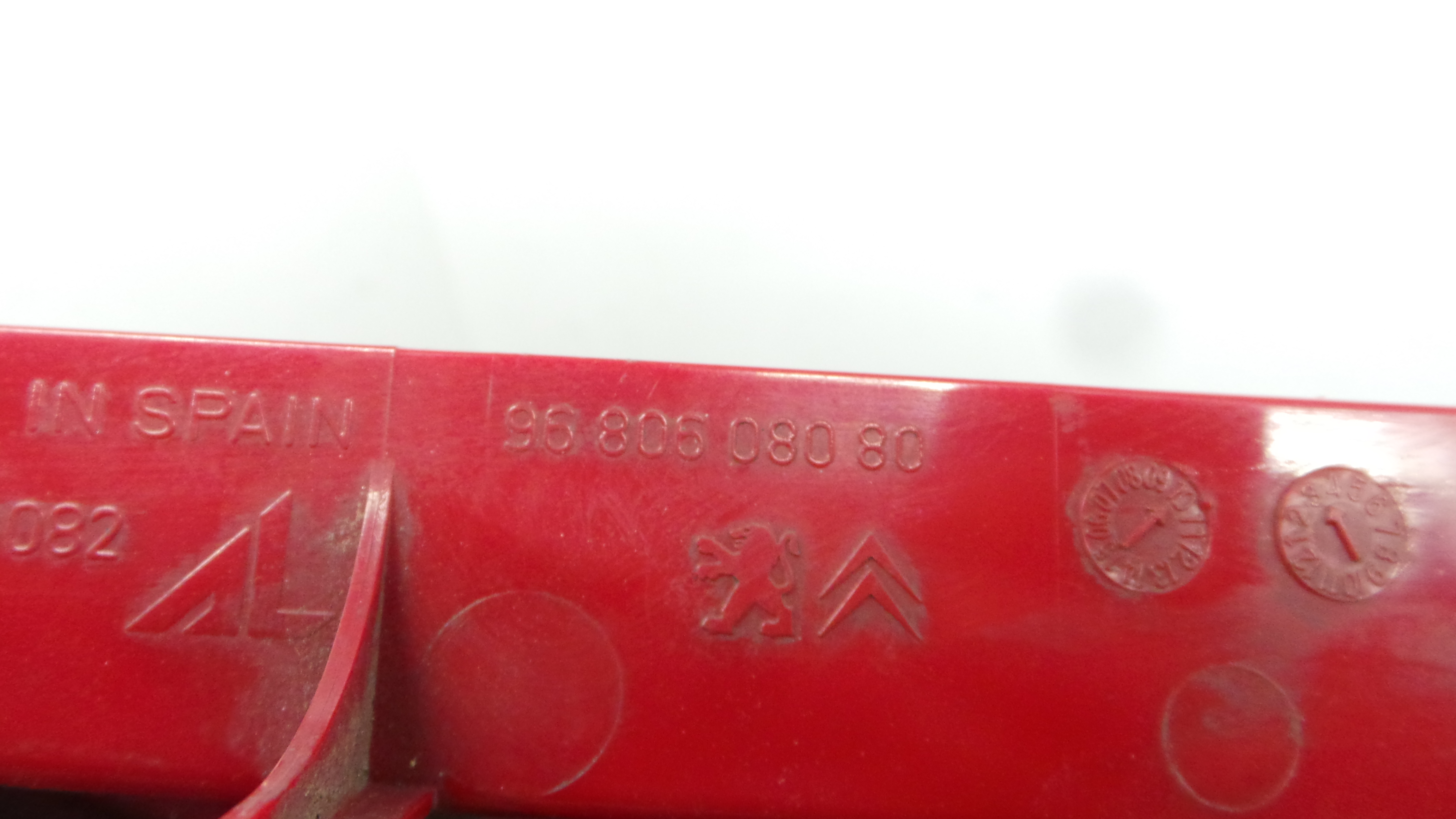 Farolim Stop Esq 9680608080 - PEUGEOT PARTNER Caixa/monovolume (5_, G_), PARTNER Van (5_, G_), RANCH-36501579