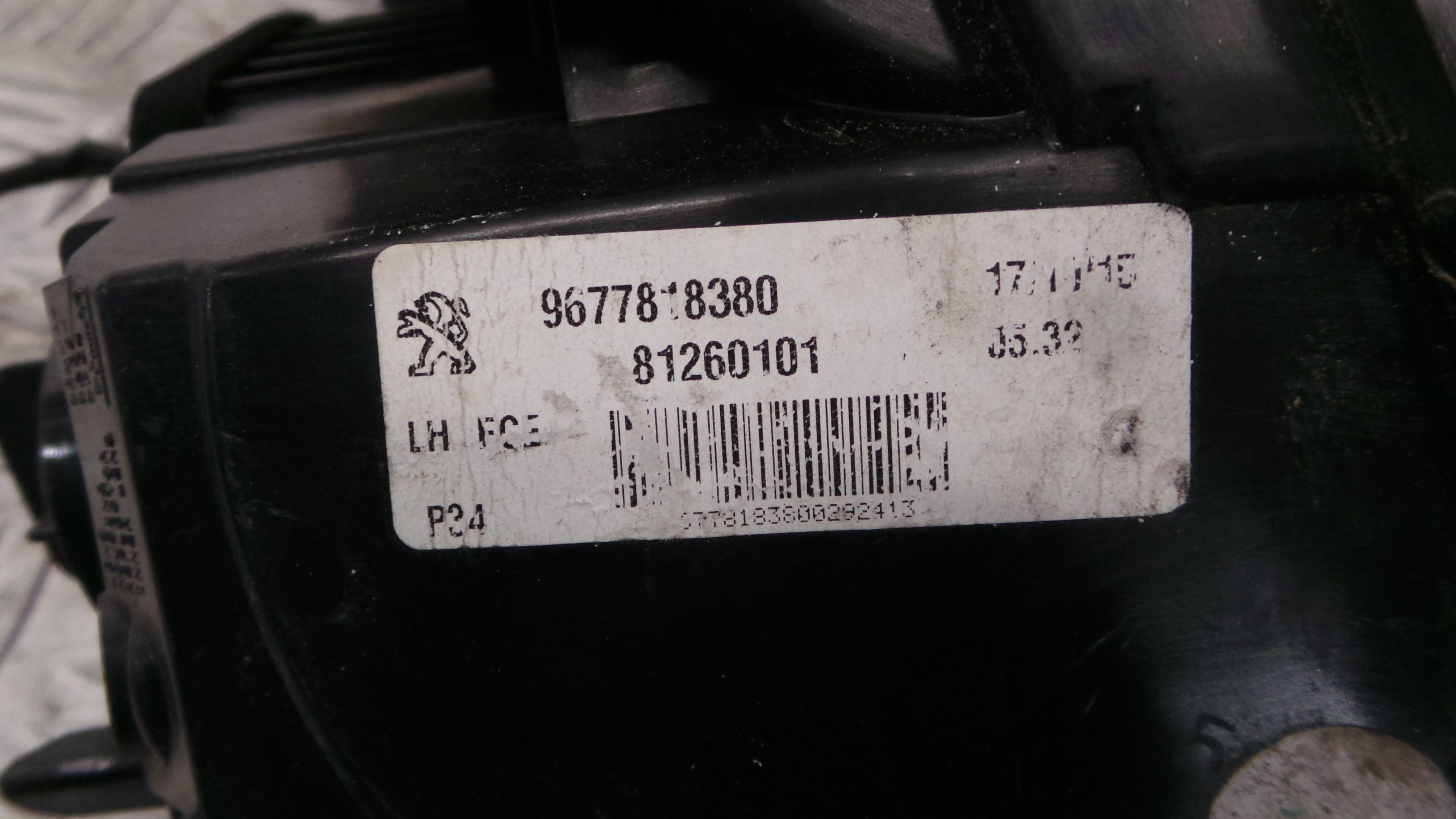 Farolim Mala Trás Esq  9677818380 - PEUGEOT 308 II (LB_, LP_, LW_, LH_, L3_)-36501586