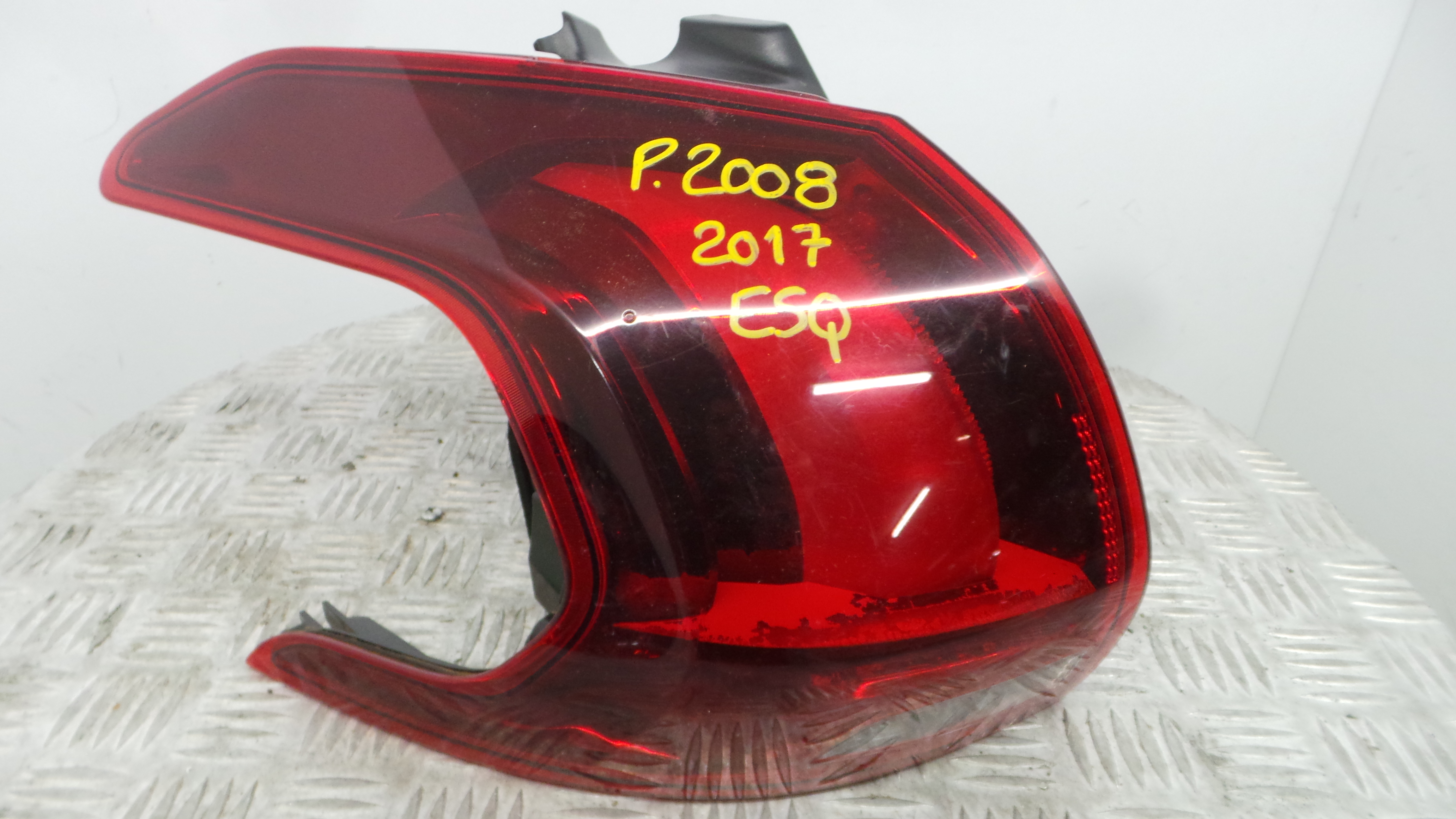Farolim Stop Esq 9826730480 - PEUGEOT 2008 I (CU_)-36501709