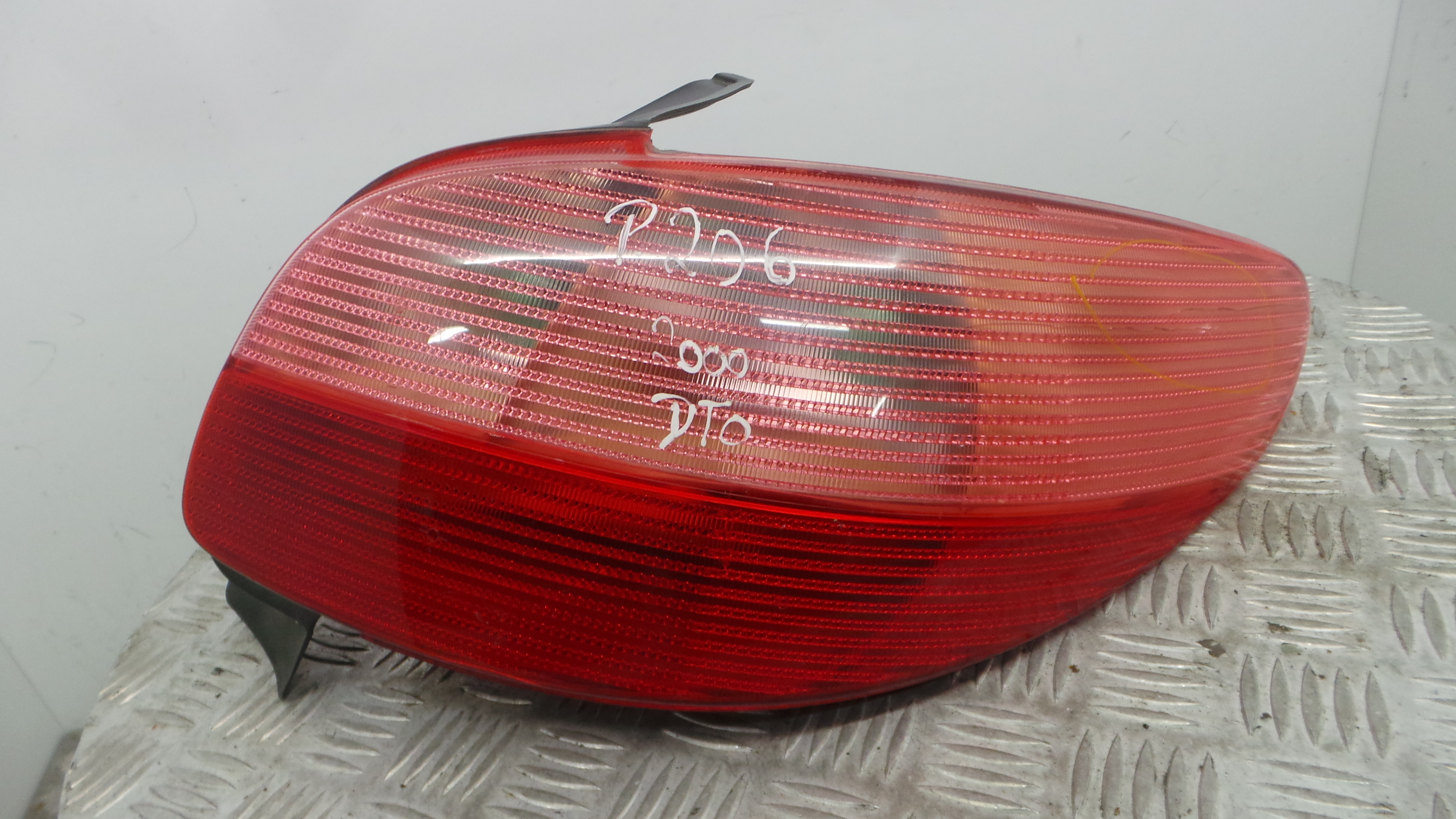 Farolim Stop Dto 6351P1 - PEUGEOT 206 Hatchback (2A/C)-36501741