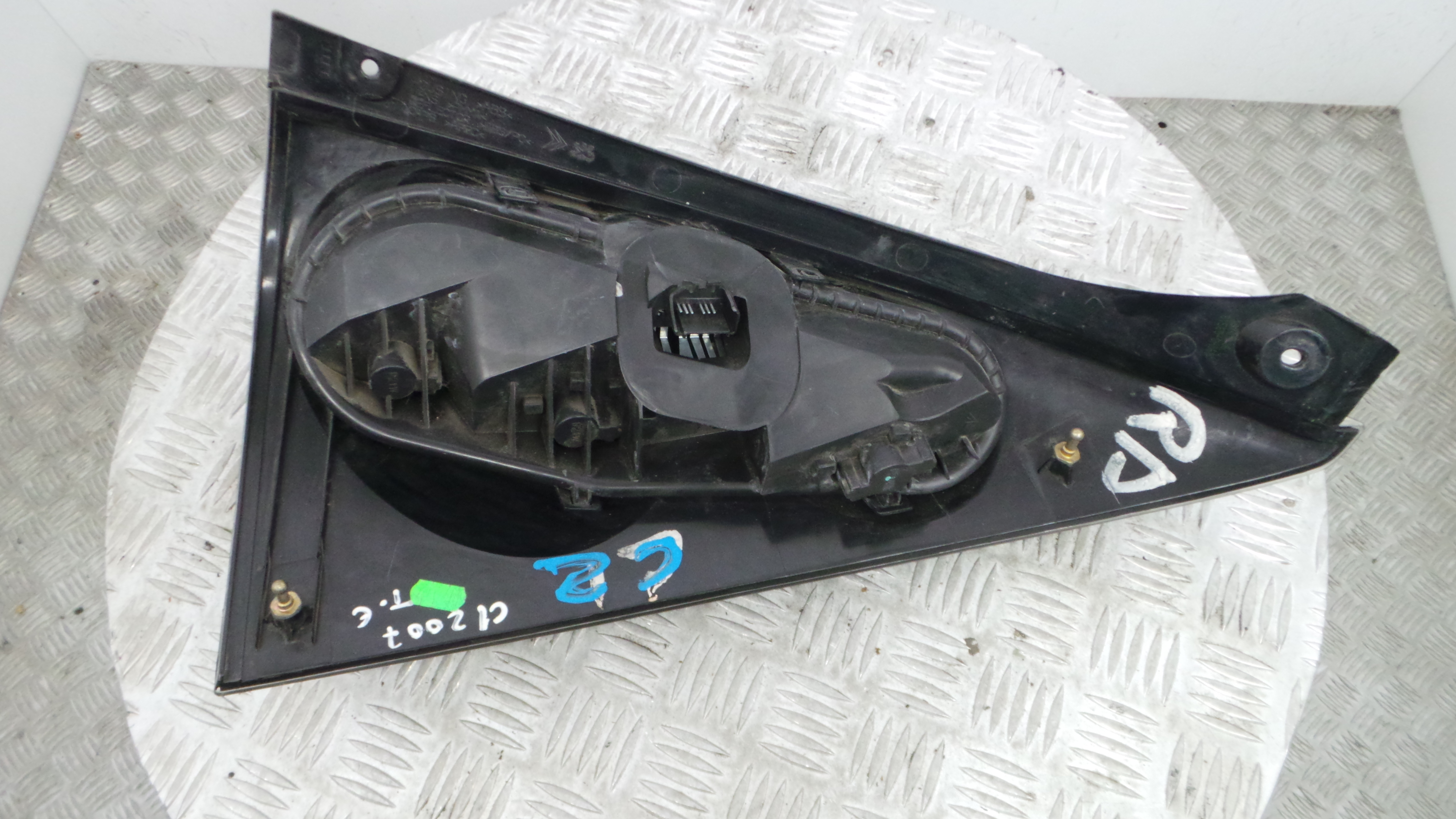 Farolim Stop Esq 81560-0H060 - CITROËN C1 (PM_, PN_)-36501765