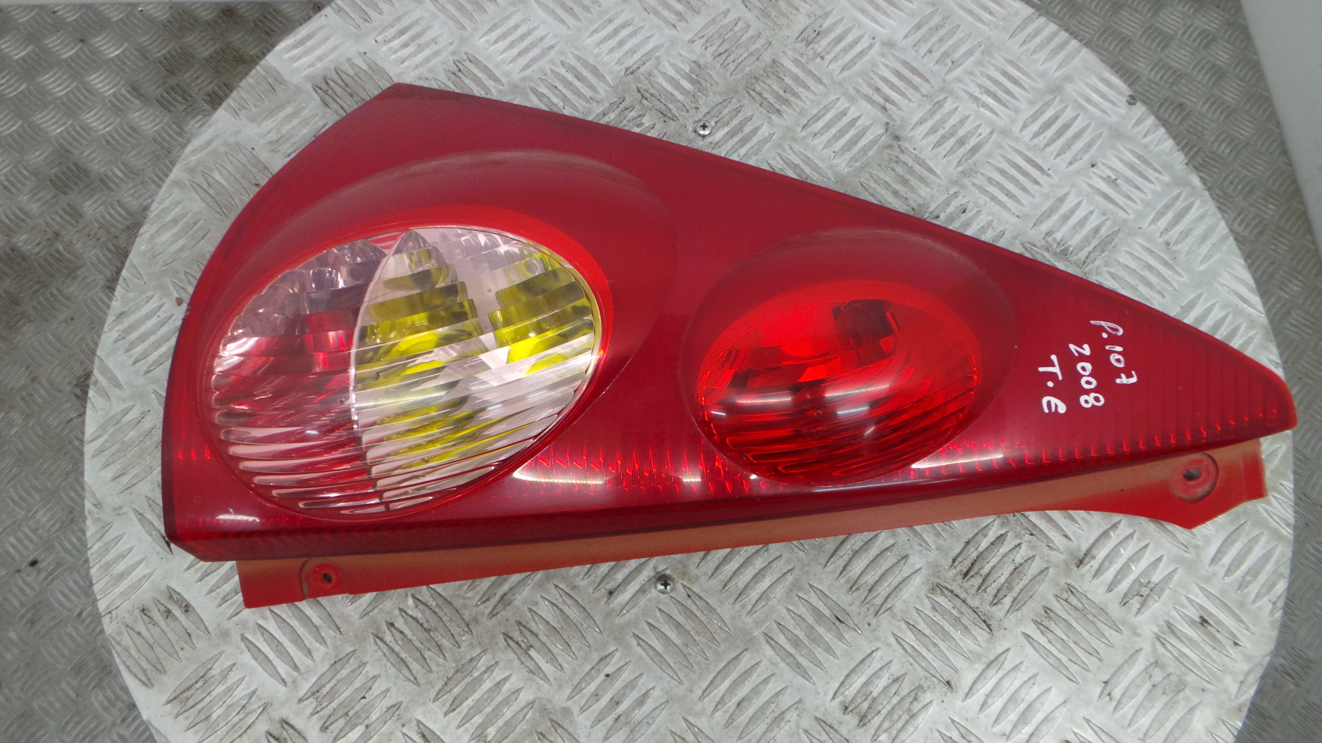 Farolim Stop Esq 81560-0H040 - PEUGEOT 107 (PM_, PN_)-36501781