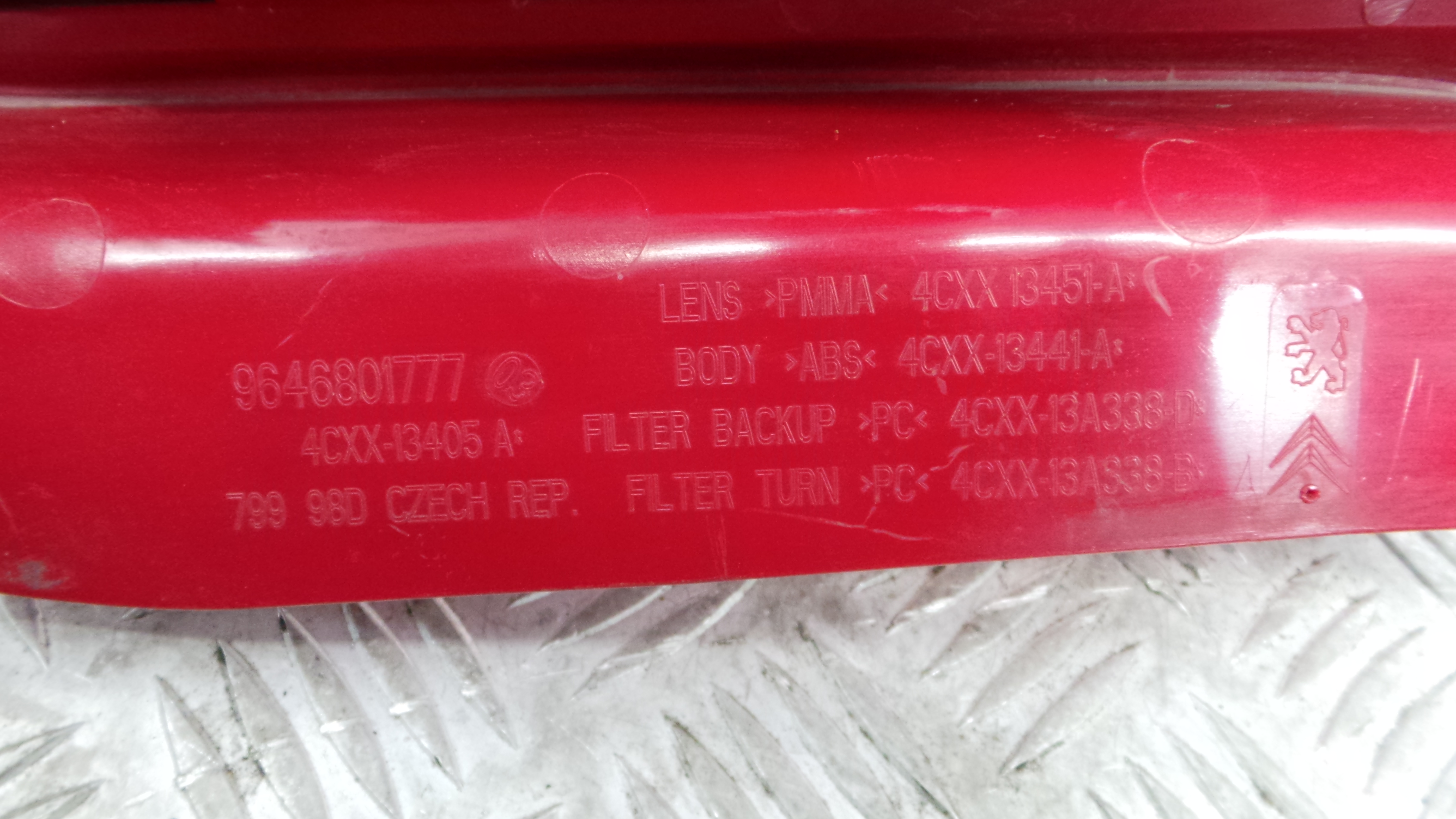 Farolim Stop Esq 9646801777 - CITROËN C4 Coupé (LA_)-36501846