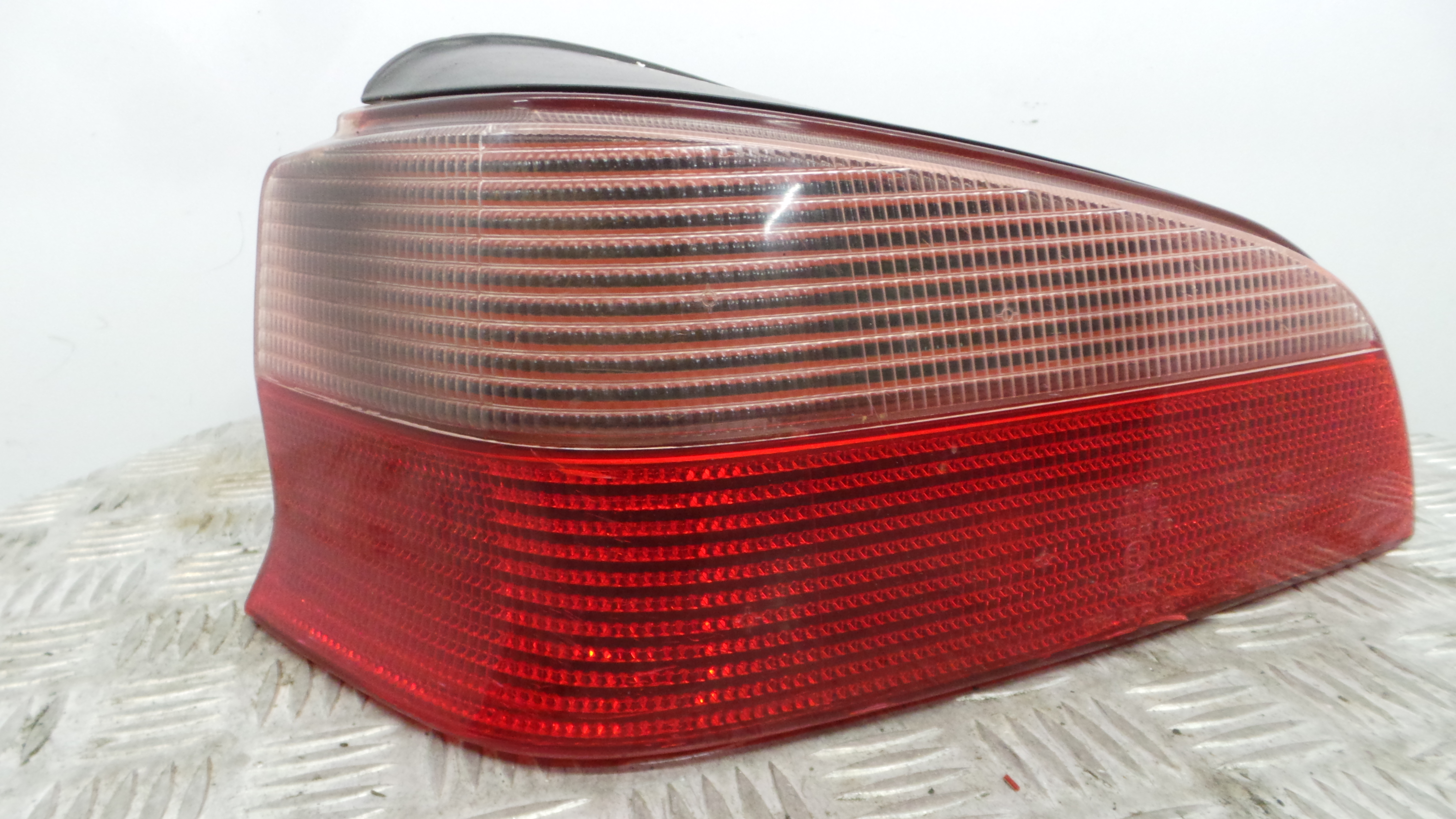 Farolim Stop Esq 6350G6 - PEUGEOT 106 II (1A_, 1C_)-36505205