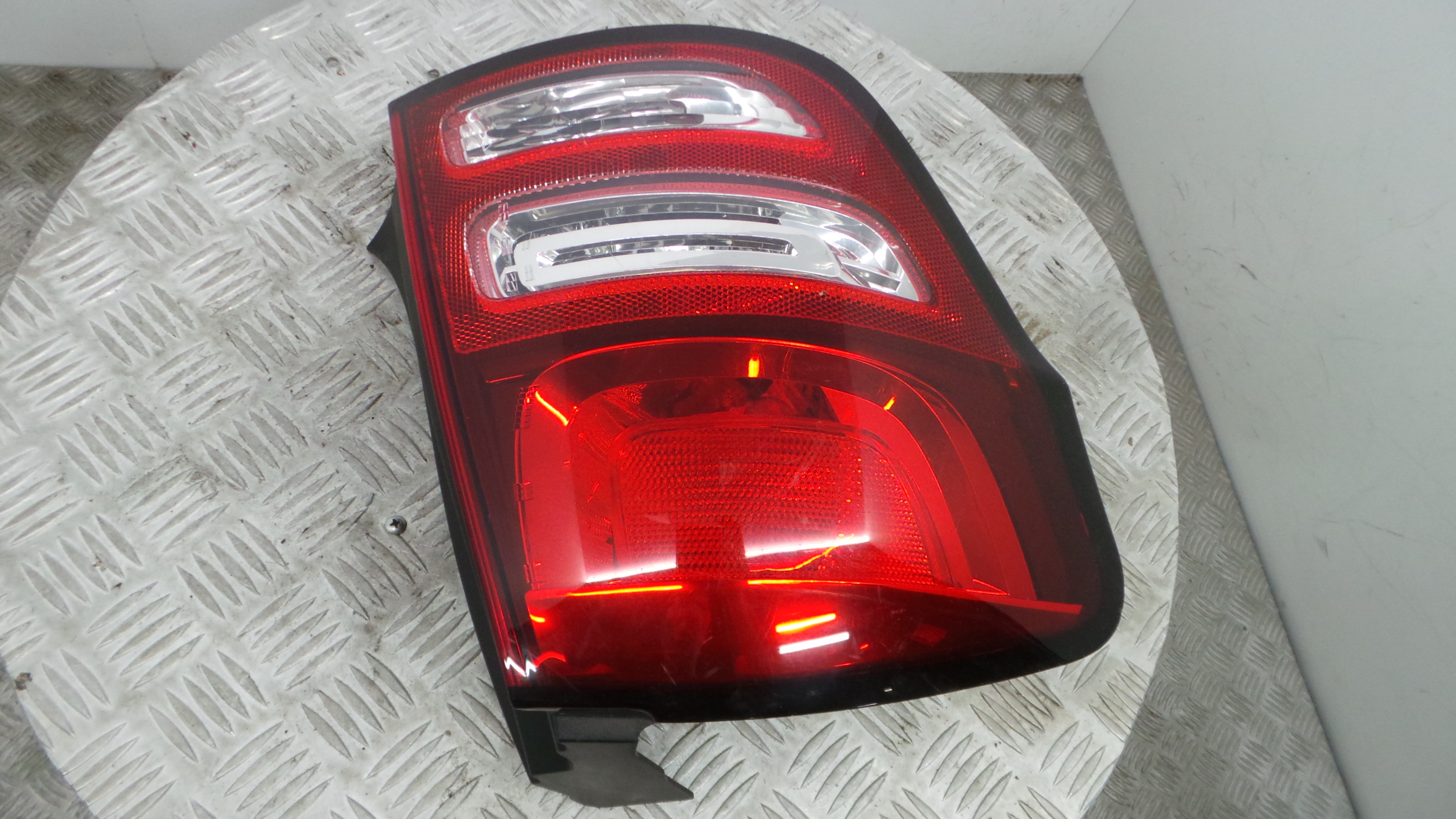 Farolim Stop Esq 9673805480 - CITROËN C3 II (SC_)-36505441 Farolim Stop Esq 9673805480 - CITROËN C3 II (SC_)-36505441