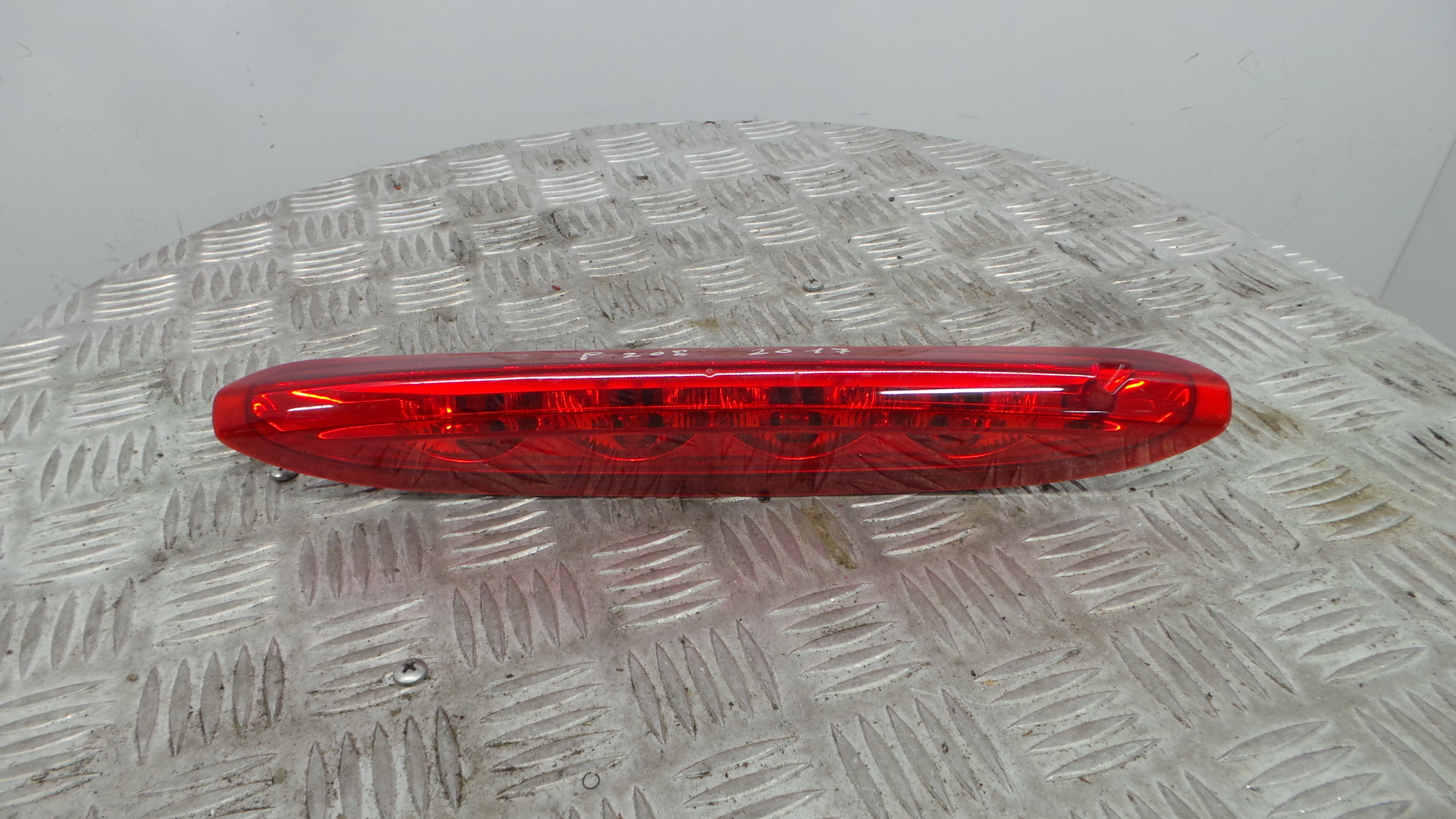 Farolim Stop Central / Luz de Stop Adicional 9674309080 - PEUGEOT 208 I (CA_, CC_)-36505654 Farolim Stop Central / Luz de Stop Adicional 9674309080 - PEUGEOT 208 I (CA_, CC_)-36505654