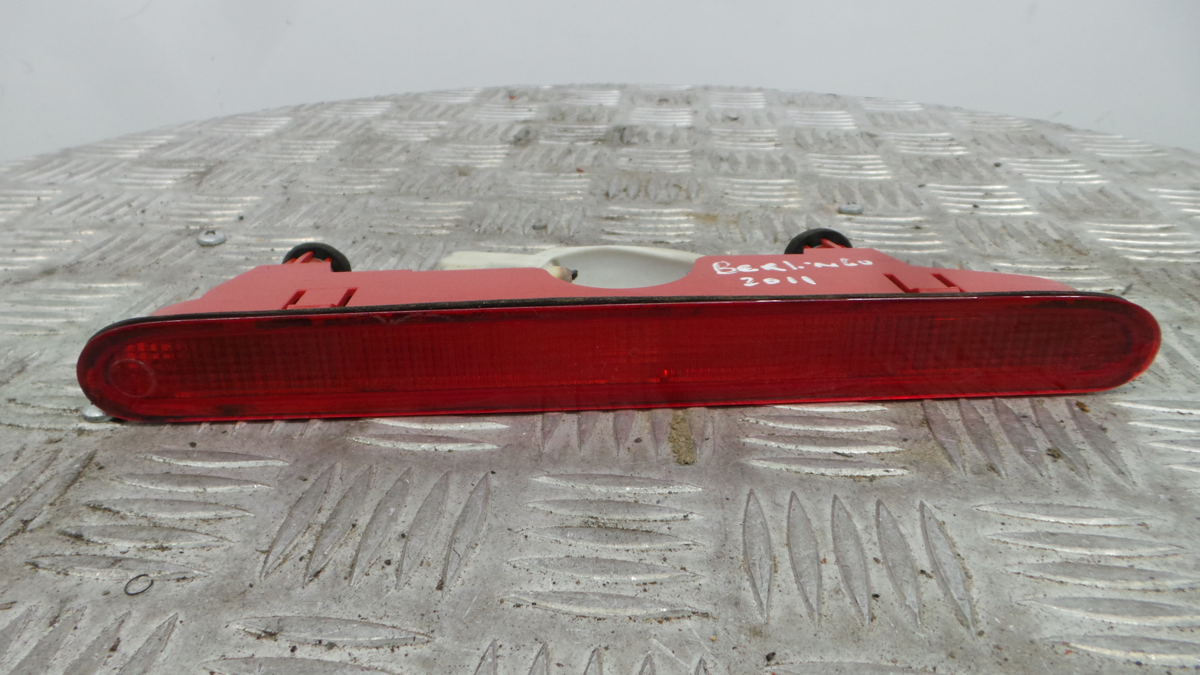 Farolim Stop Central / Luz de Stop Adicional 9682830180 - CITROËN BERLINGO / BERLINGO FIRST Caixa/m-36505663 Farolim Stop Central / Luz de Stop Adicional 9682830180 - CITROËN BERLINGO / BERLINGO FIRST Caixa/m-36505663