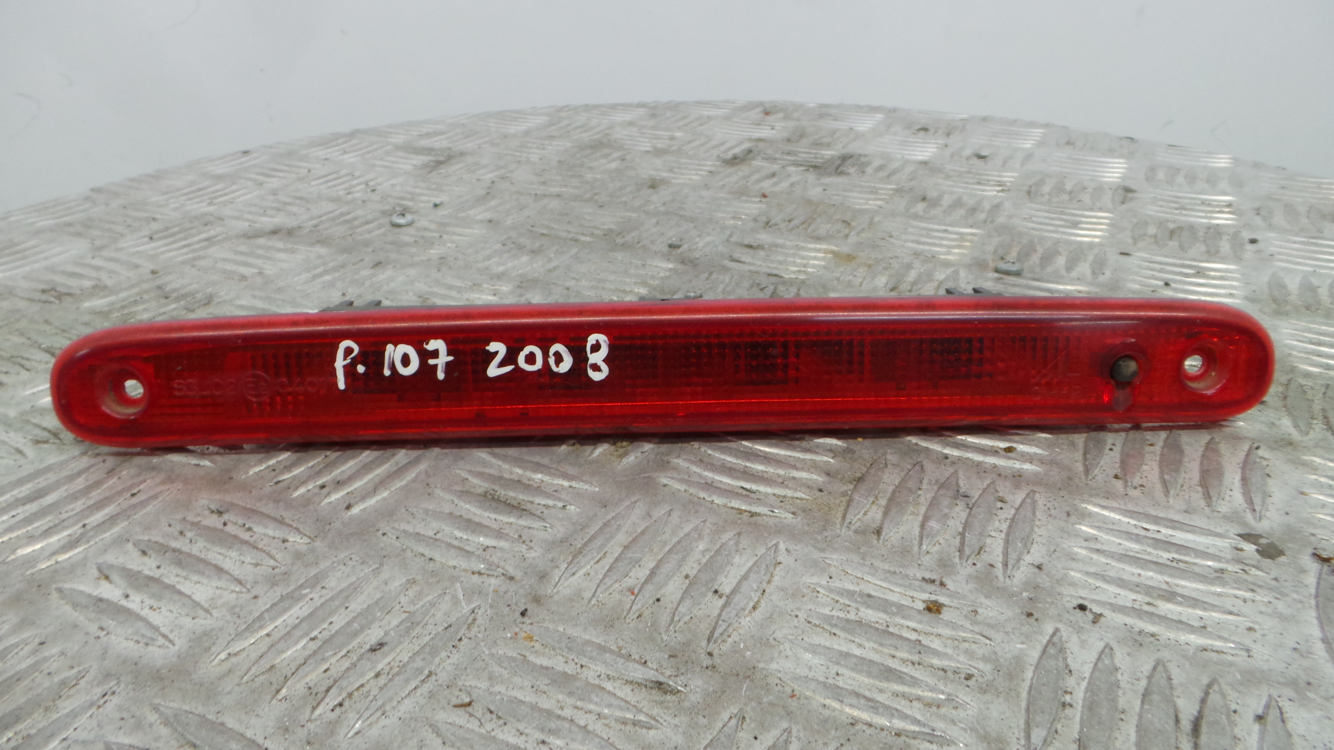 Farolim Stop Central / Luz de Stop Adicional 1606372780 - PEUGEOT 107 (PM_, PN_)-36505757