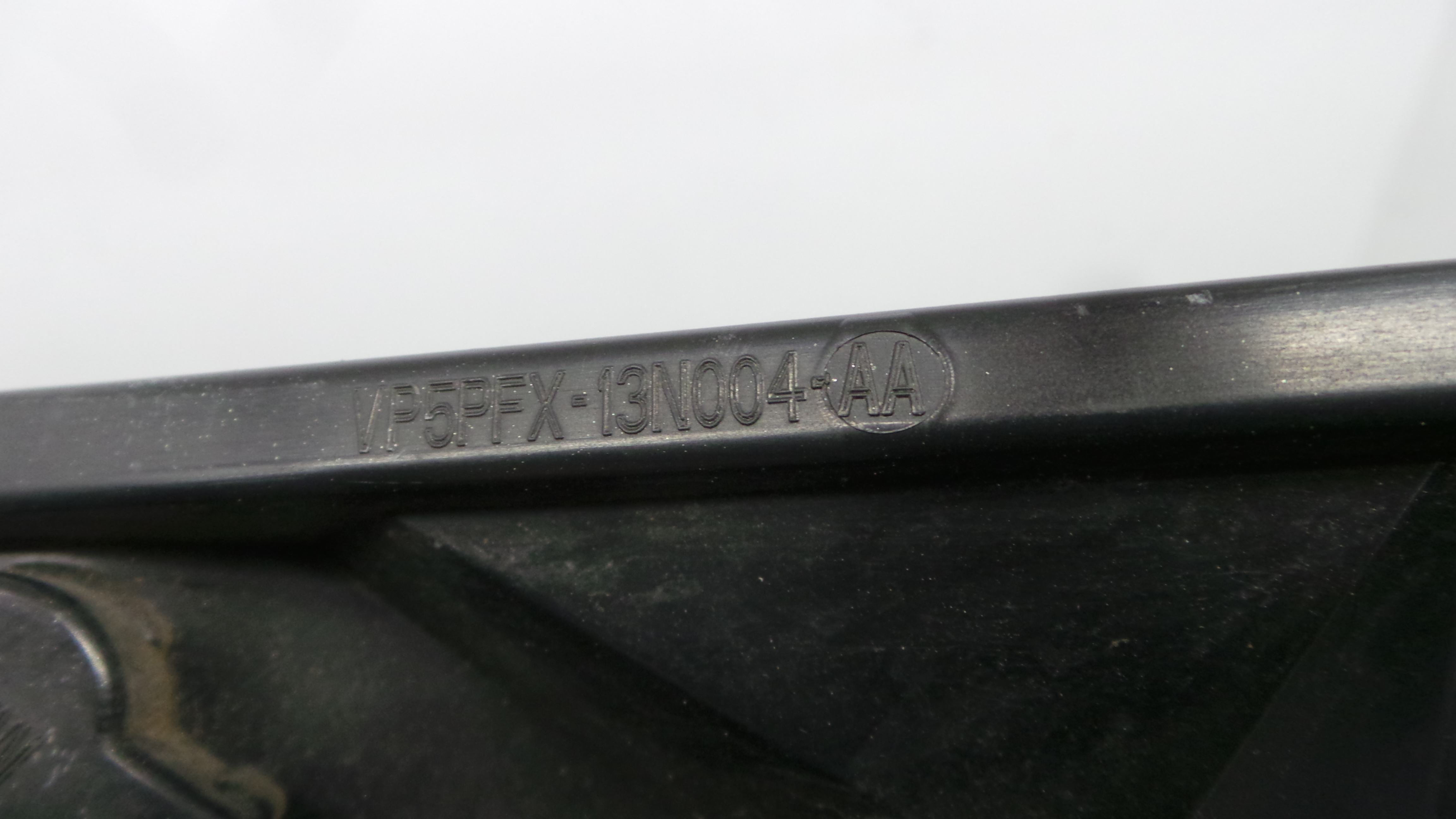 Suporte Lampadas Tras Direito VP5PFX-13N004-AA - PEUGEOT 207 (WA_, WC_), 207/207+ (WA_, WC_)-36505776