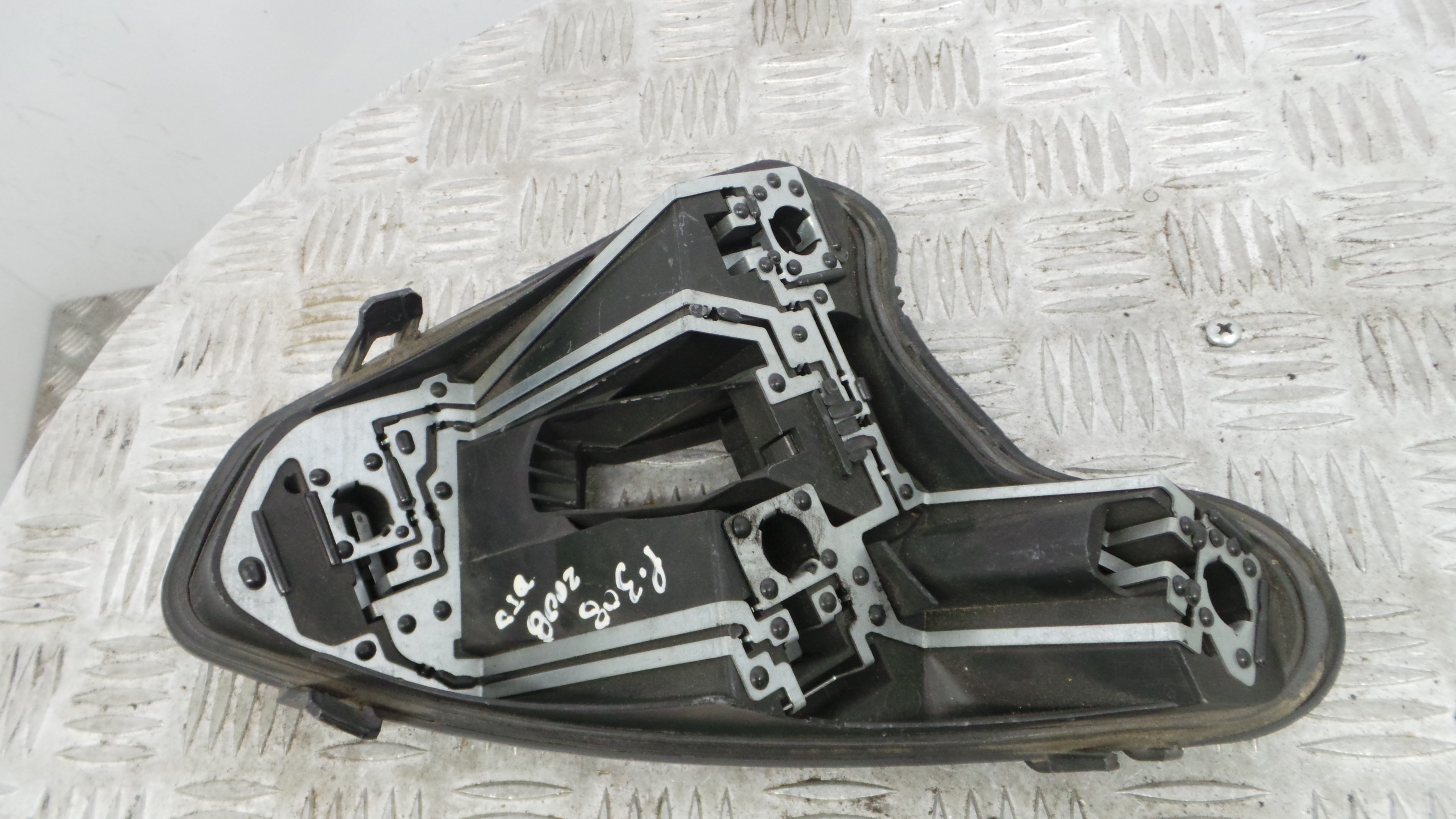 Suporte Lampadas Tras Direito  - PEUGEOT 308 I (4A_, 4C_)-36505784
