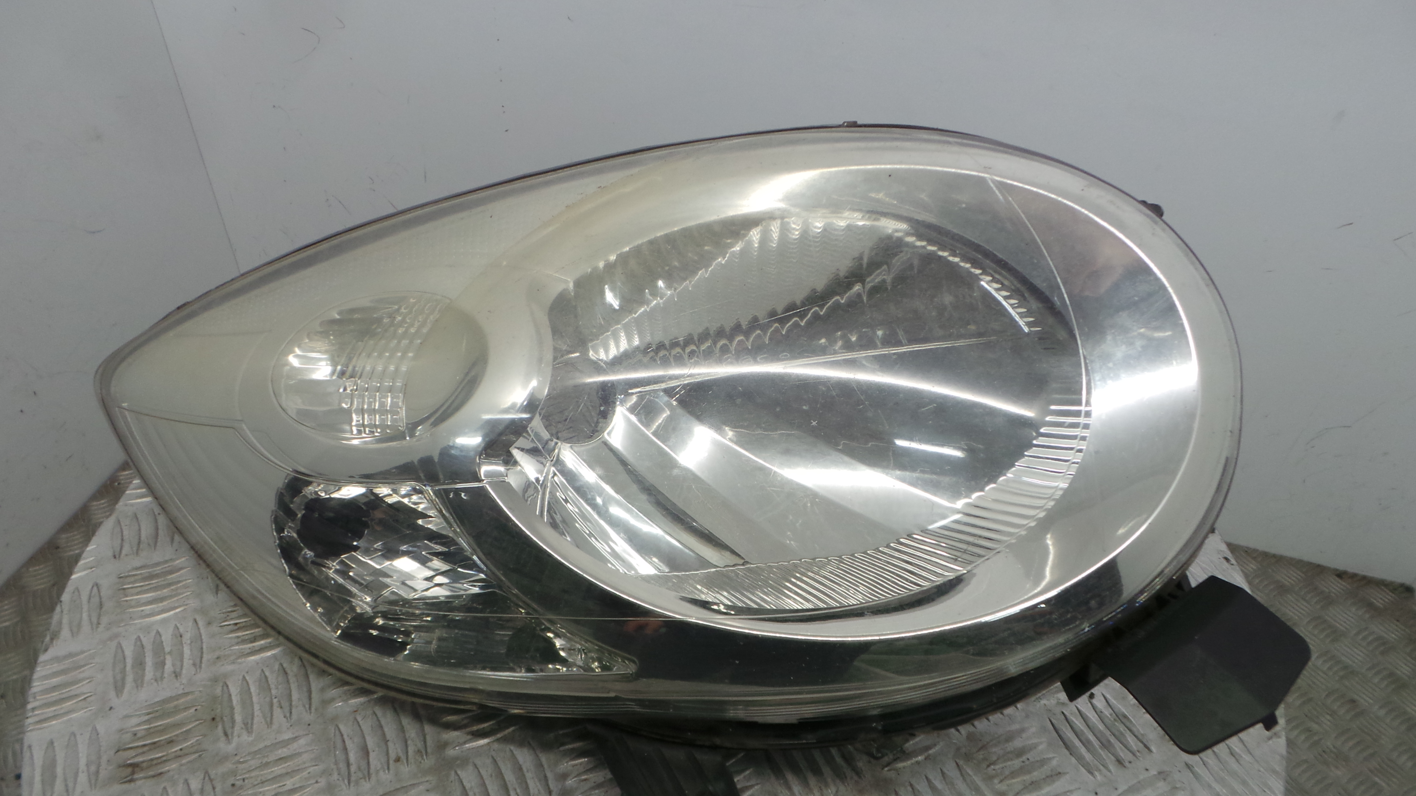 Ótica Dto 81110-0H050 - CITROËN C1 (PM_, PN_)-36508778