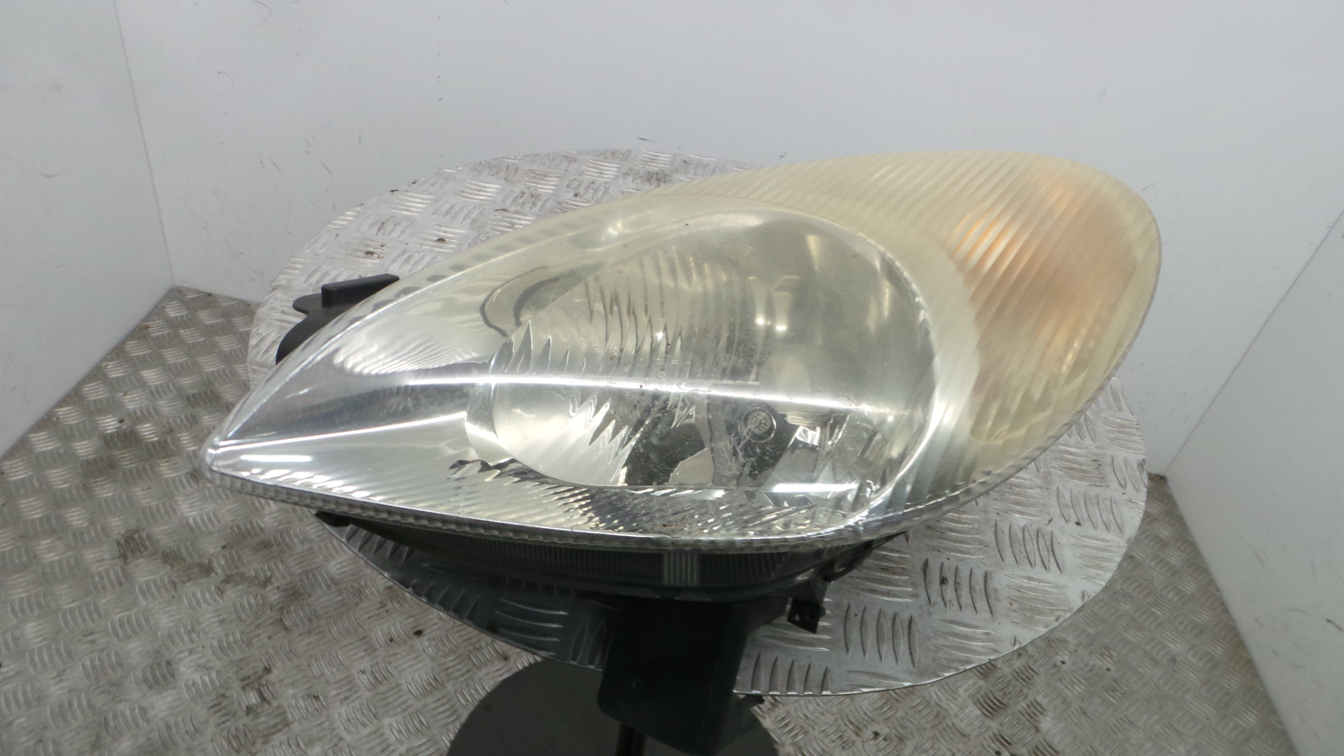 Ótica Esq 9631495180 - CITROËN XSARA PICASSO (N68)-36508838 Ótica Esq 9631495180 - CITROËN XSARA PICASSO (N68)-36508838