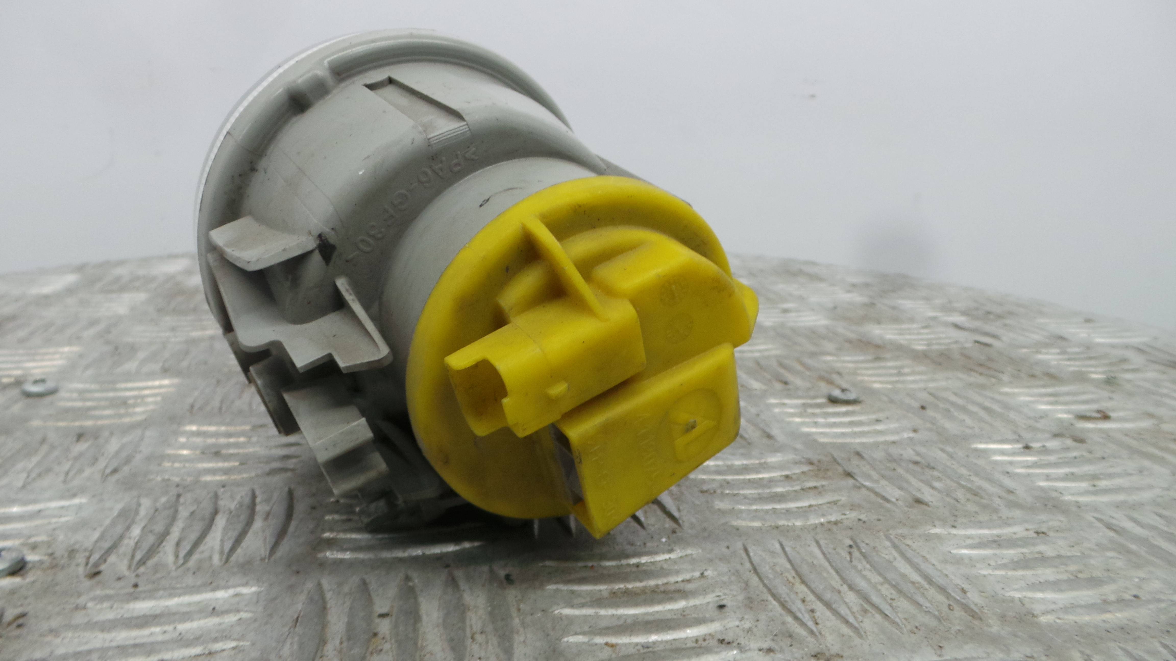 Farol Nevoeiro Esquerdo 41180748 - CITROËN C3 I (FC_, FN_)-36508880