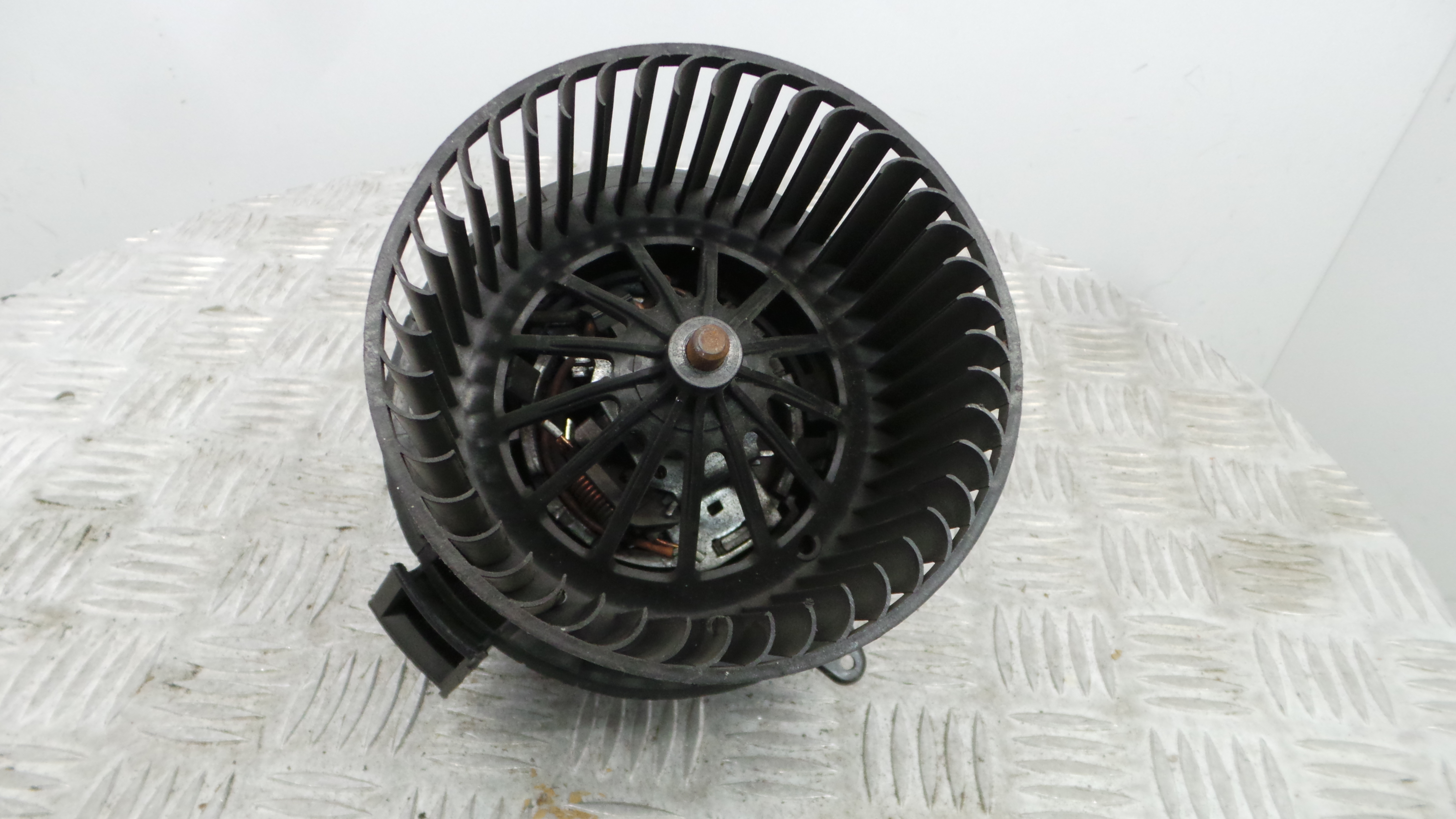 Motor da Chauffage / Motor de Sofagem 6441CR - CITROËN DS3 (SA_)-36519222 Motor da Chauffage / Motor de Sofagem 6441CR - CITROËN DS3 (SA_)-36519222